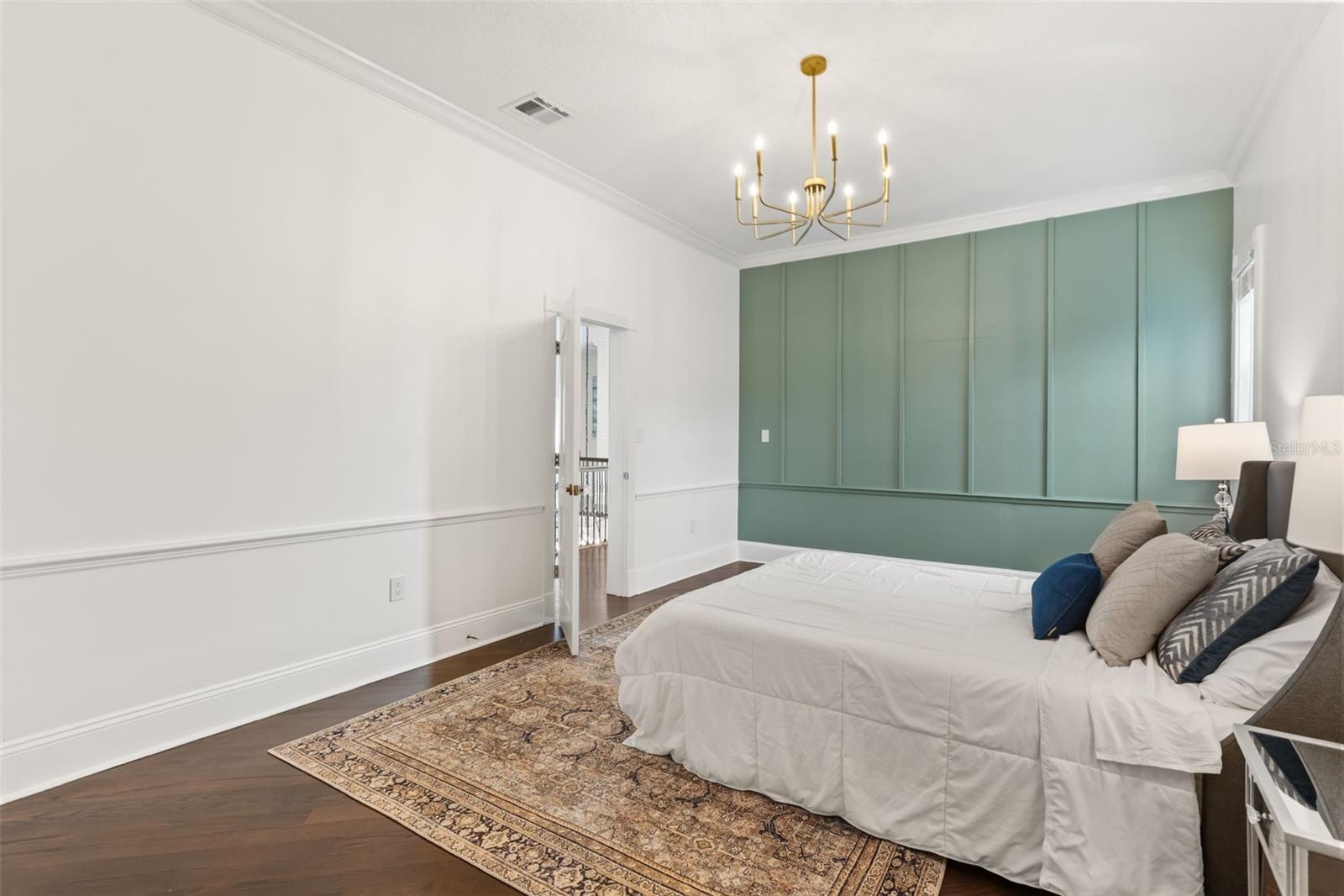 Bedroom 5 (upstairs)