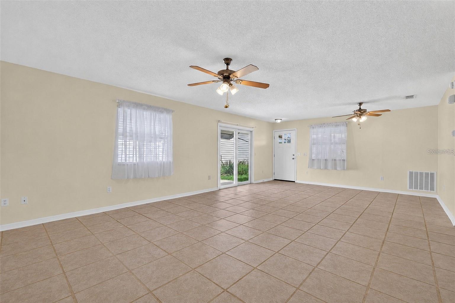 483 HILDALGO DRIVE, The Villages, FL 32159