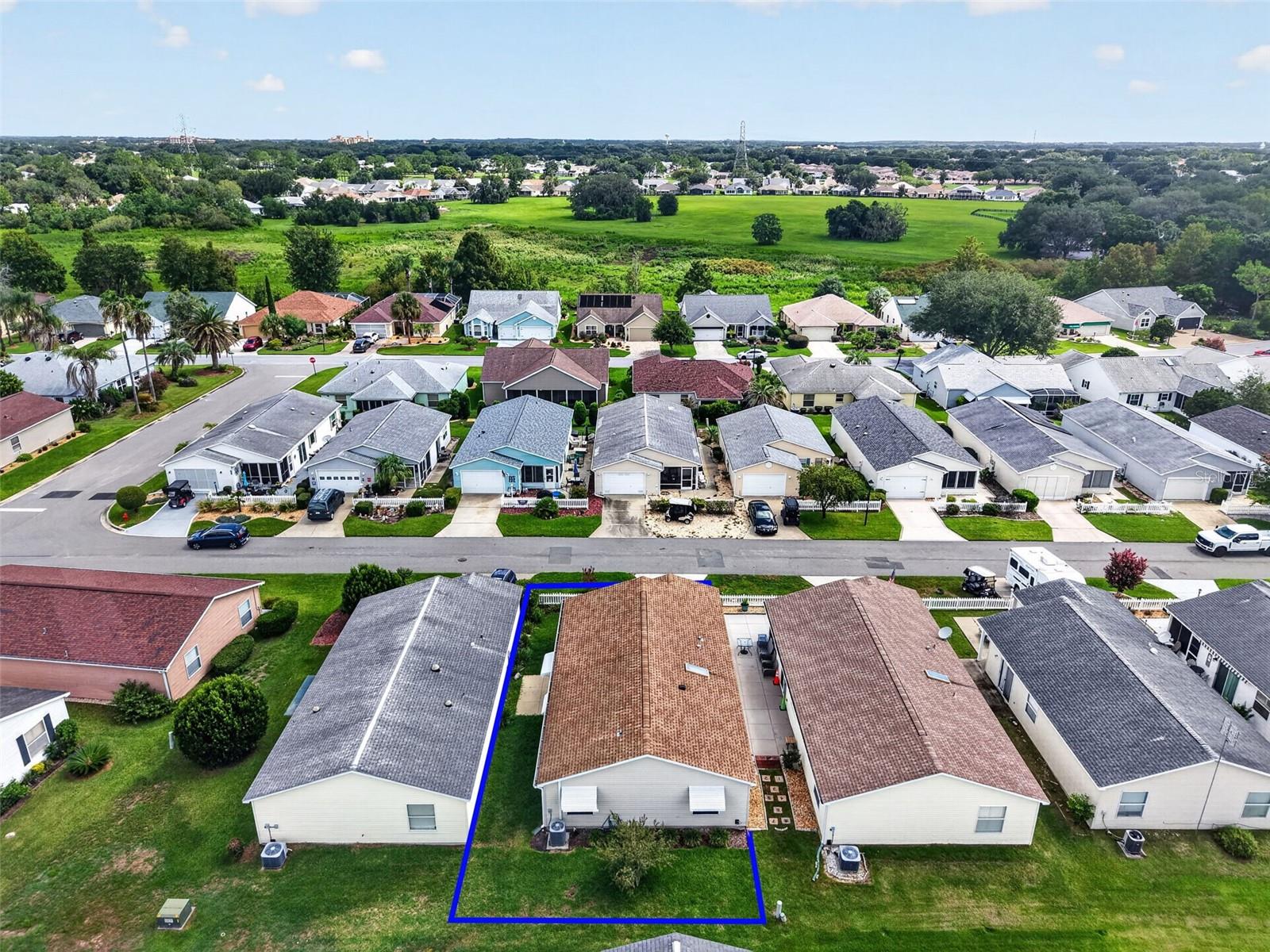 483 HILDALGO DRIVE, The Villages, FL 32159