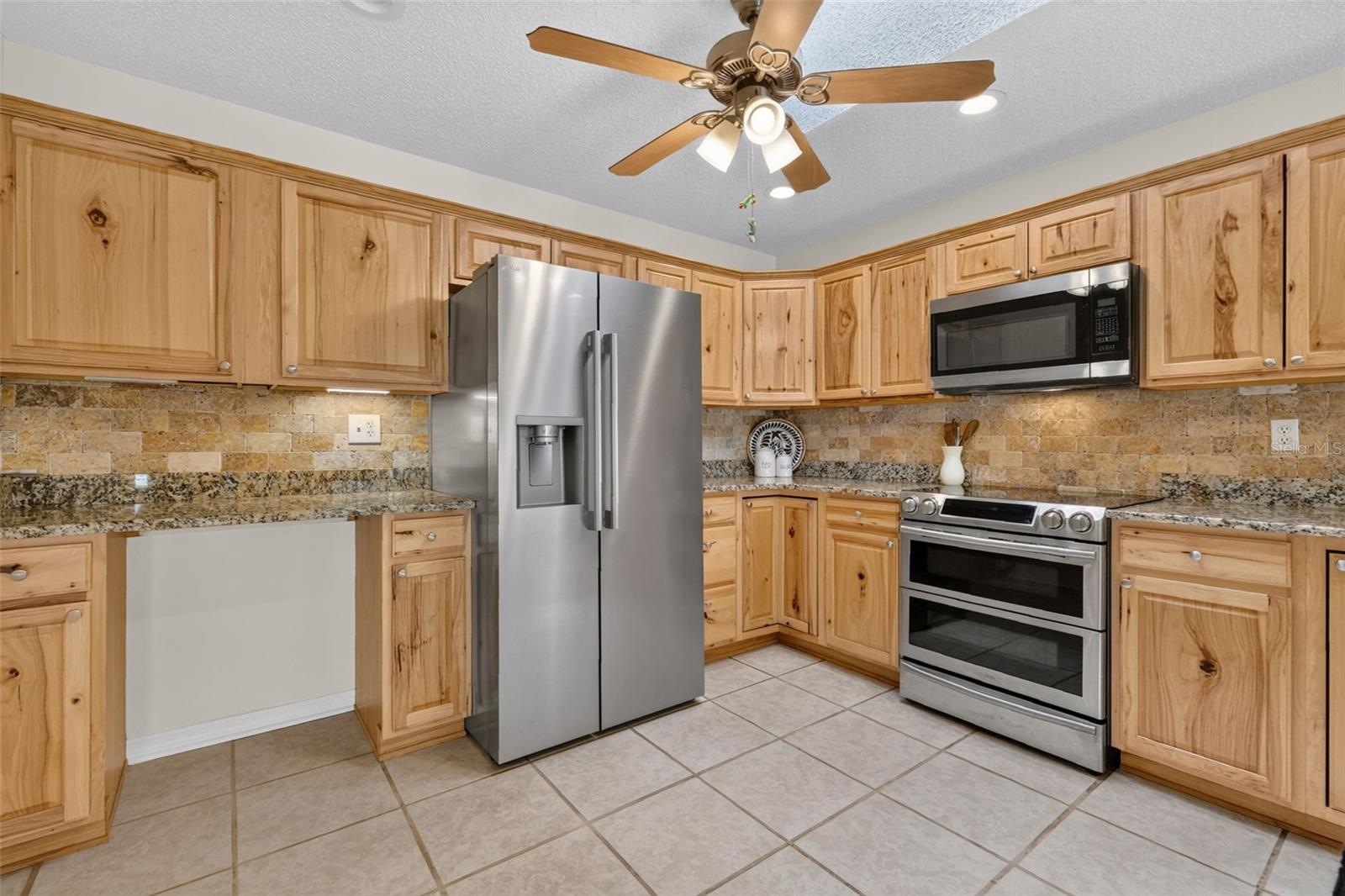 483 HILDALGO DRIVE, The Villages, FL 32159