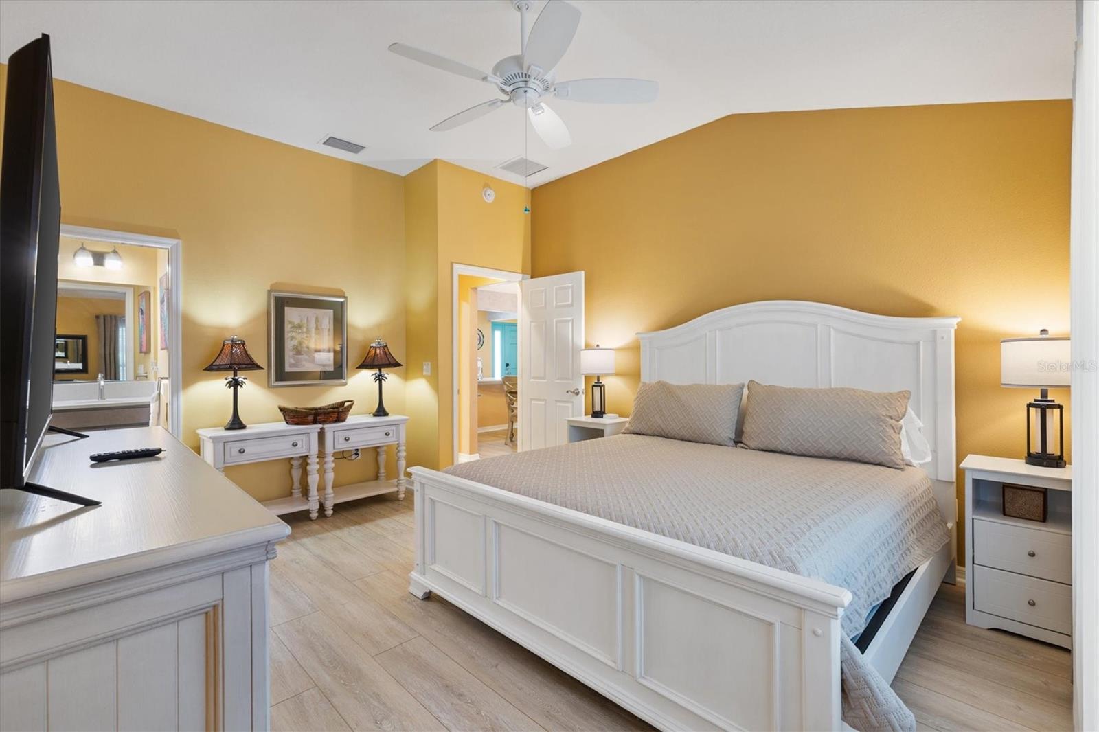 5738 CARLEY LOOP, The Villages, FL 32163