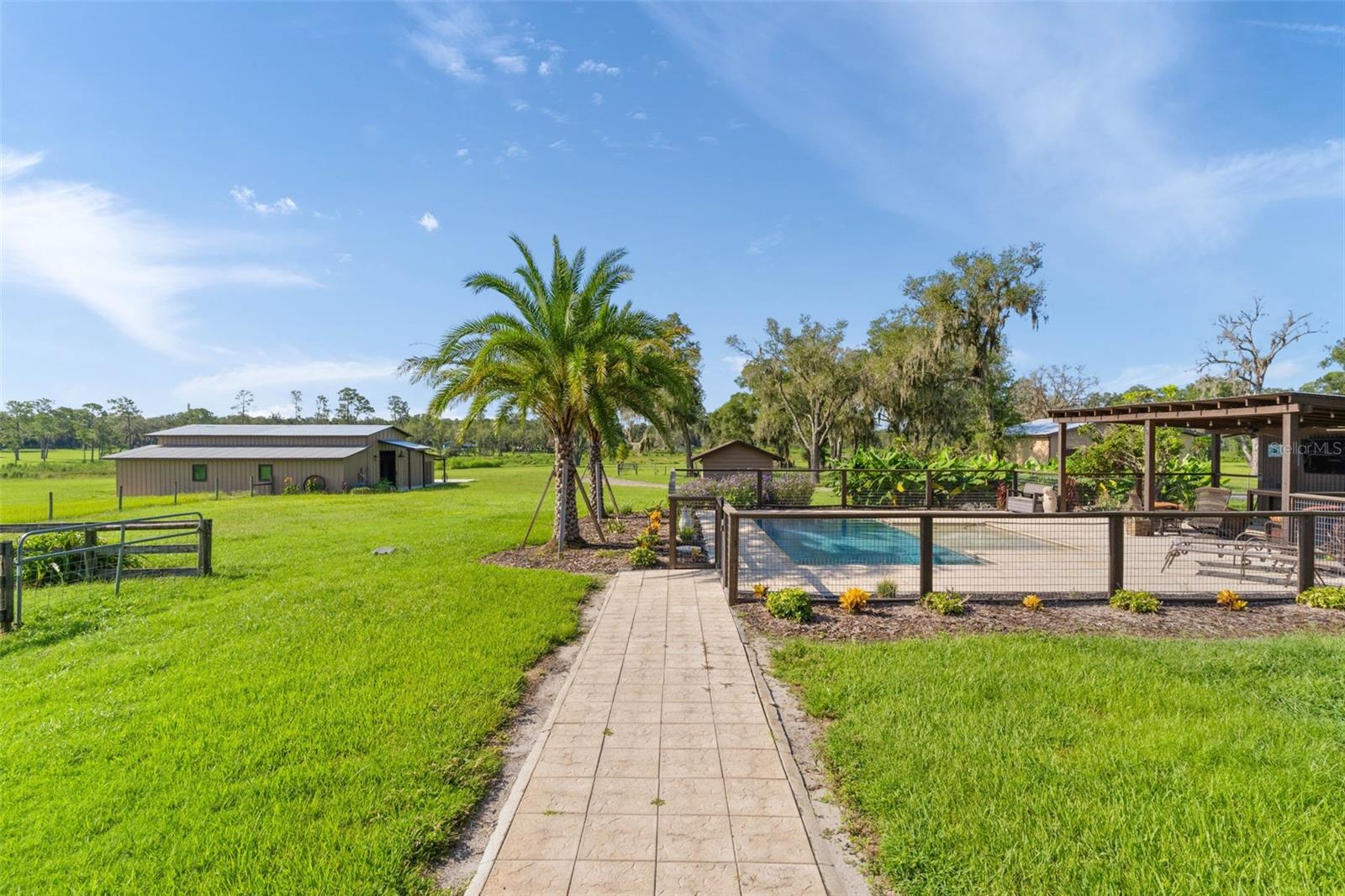 16215 DOUGLAS ROAD, Groveland, FL 34736