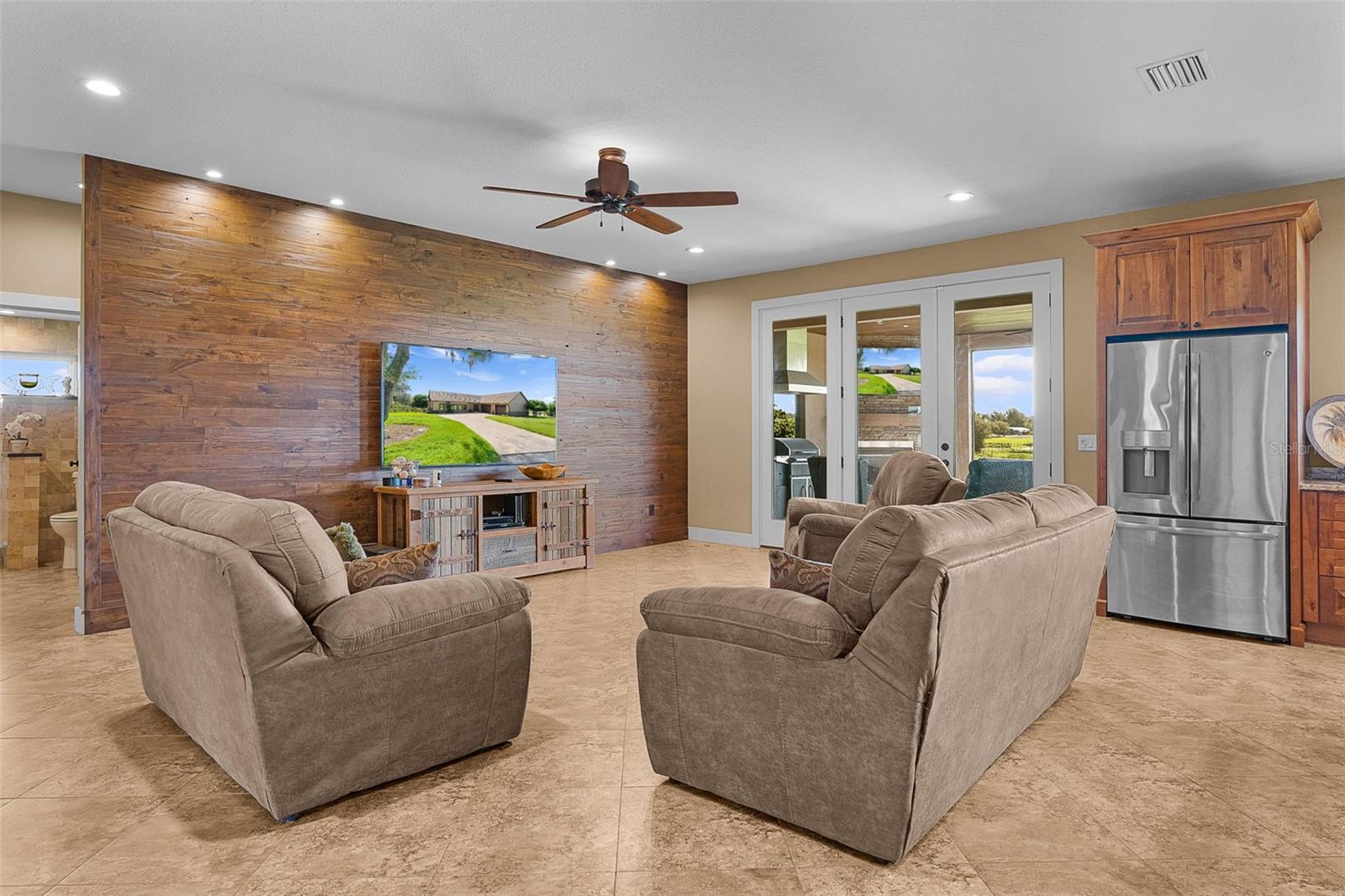 16215 DOUGLAS ROAD, Groveland, FL 34736