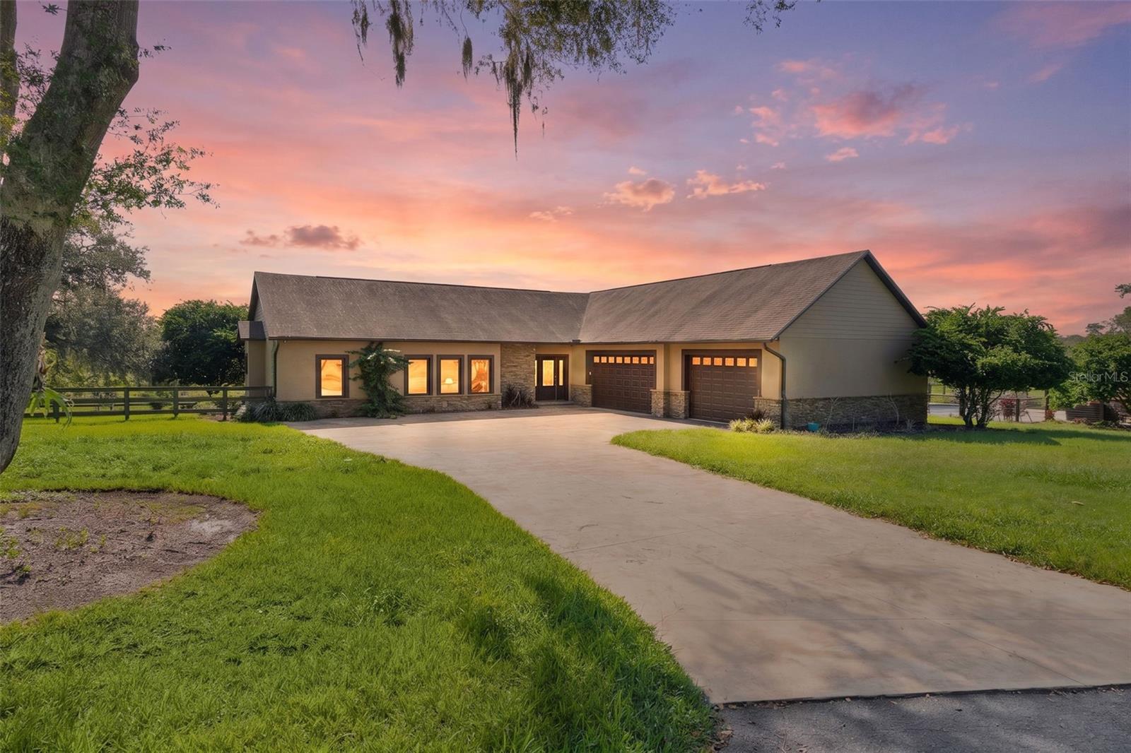 16215 DOUGLAS ROAD, Groveland, FL 34736