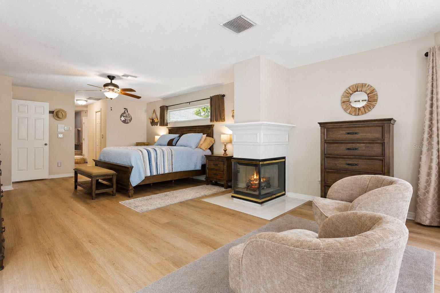 33440 LAKE BEND CIRCLE, Leesburg, FL 34788