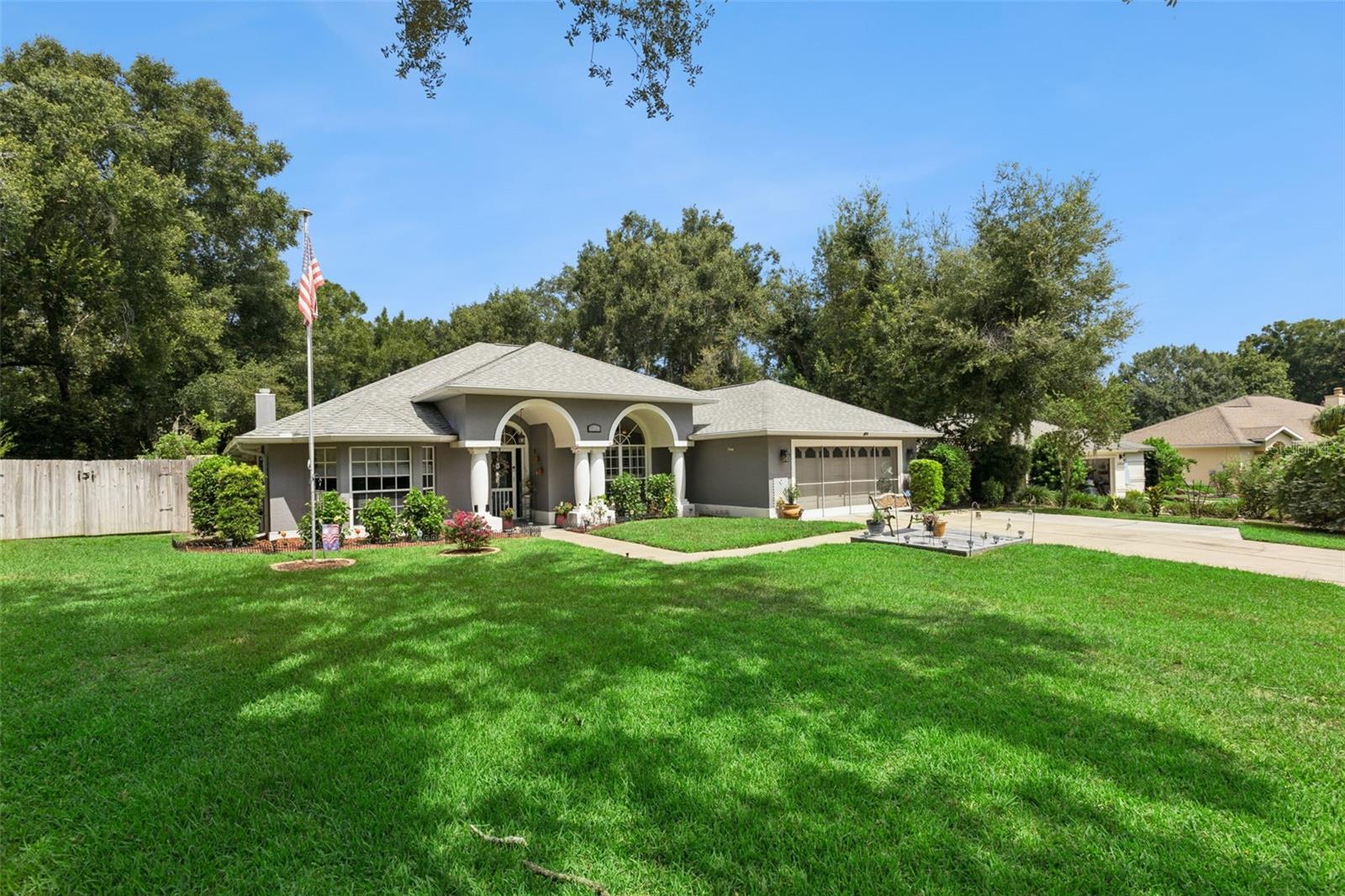 33440 LAKE BEND CIRCLE, Leesburg, FL 34788 33440 LAKE BEND CIRCLE, Leesburg, FL 34788