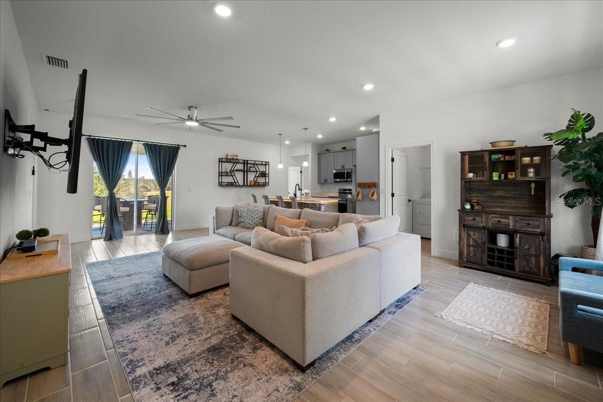 Open Floor Plan Open Floor Plan