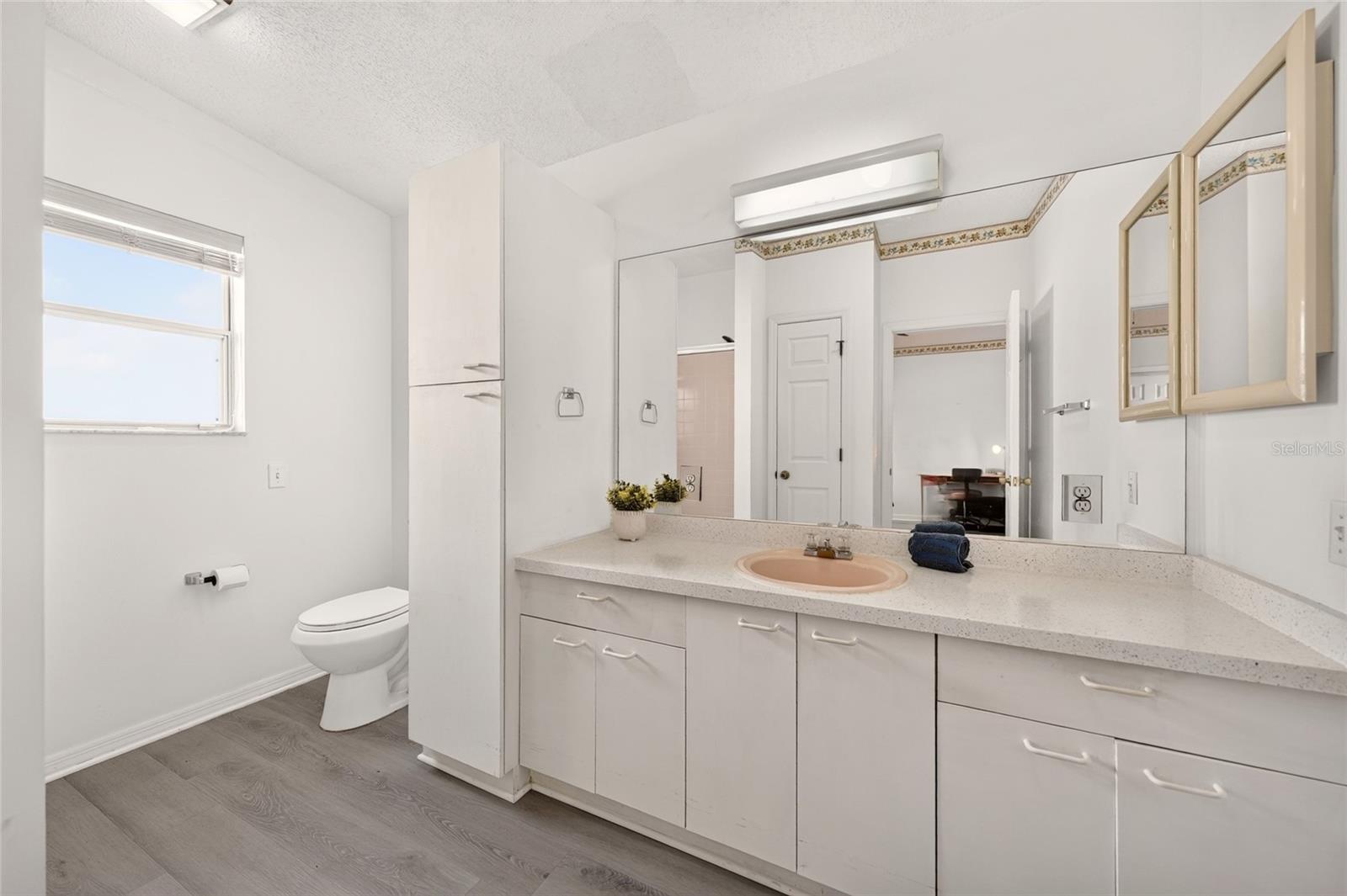 En-Suite Primary Bath