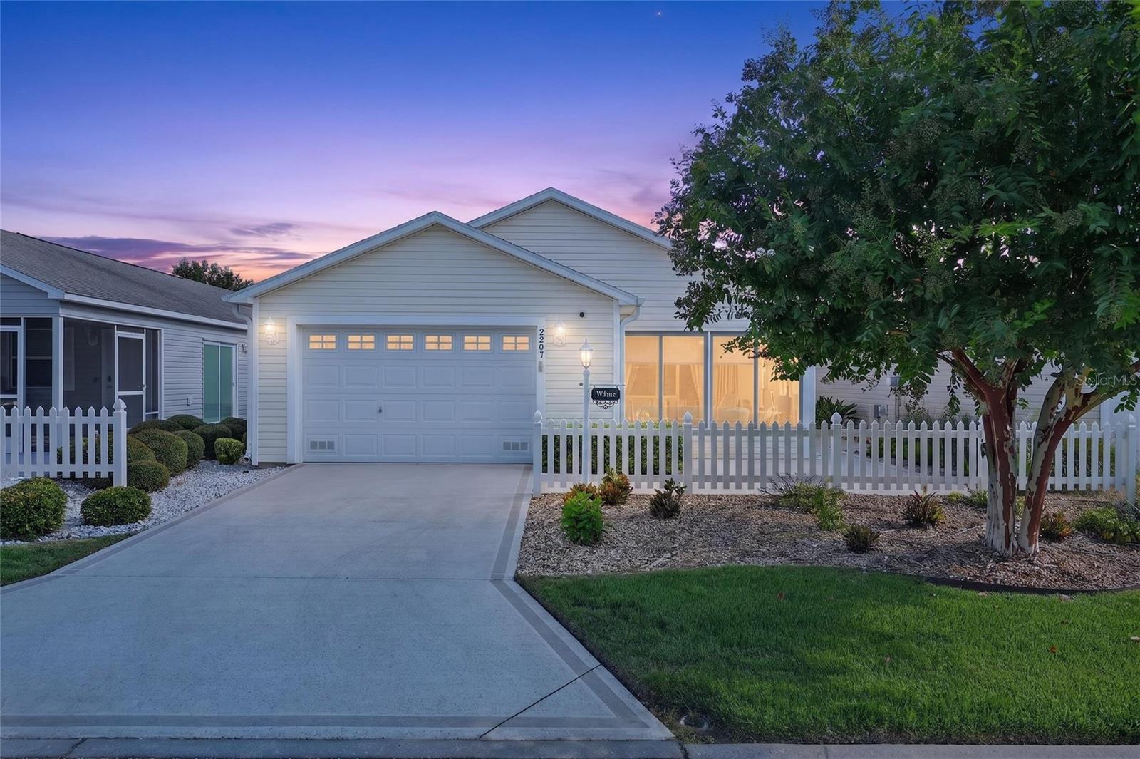 2207 JETTA WAY, The Villages, FL 32162 2207 JETTA WAY, The Villages, FL 32162