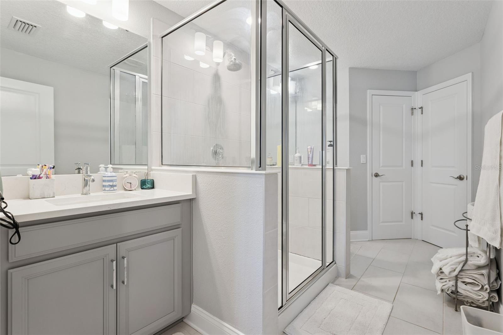 555 N FERN CREEK AVENUE, #1, Orlando, FL 32803