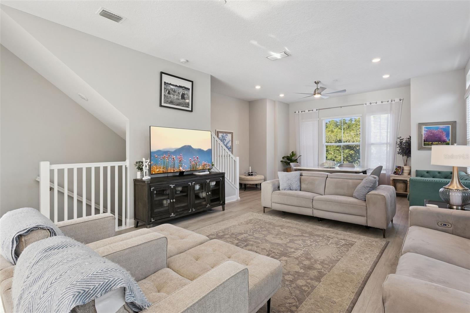 555 N FERN CREEK AVENUE, #1, Orlando, FL 32803