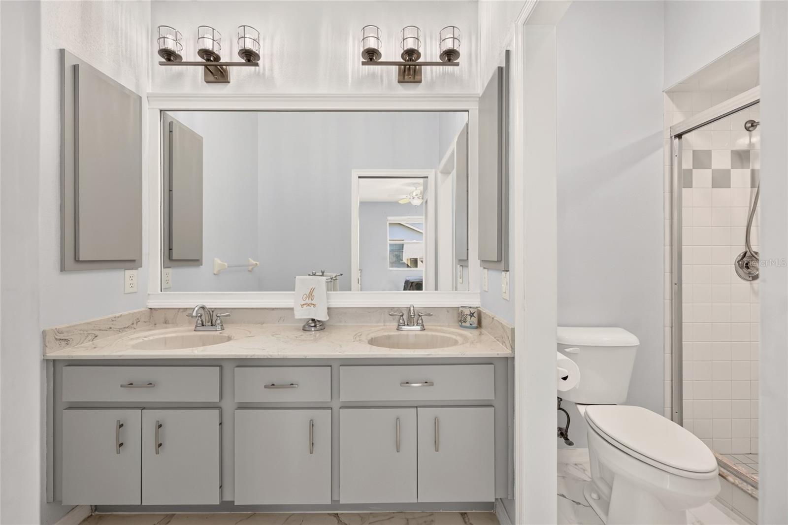 DUAL VANITIES
