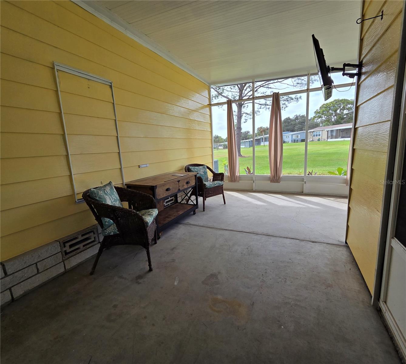2430 FAIRBLUFF ROAD, #1556, Zellwood, FL 32798
