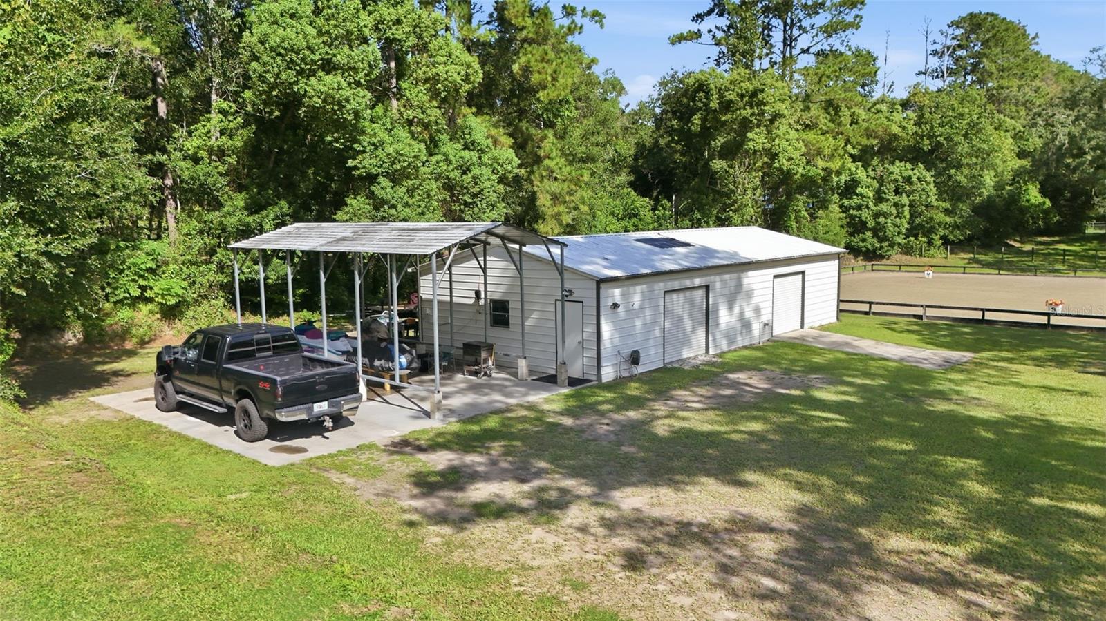 Shop/garage