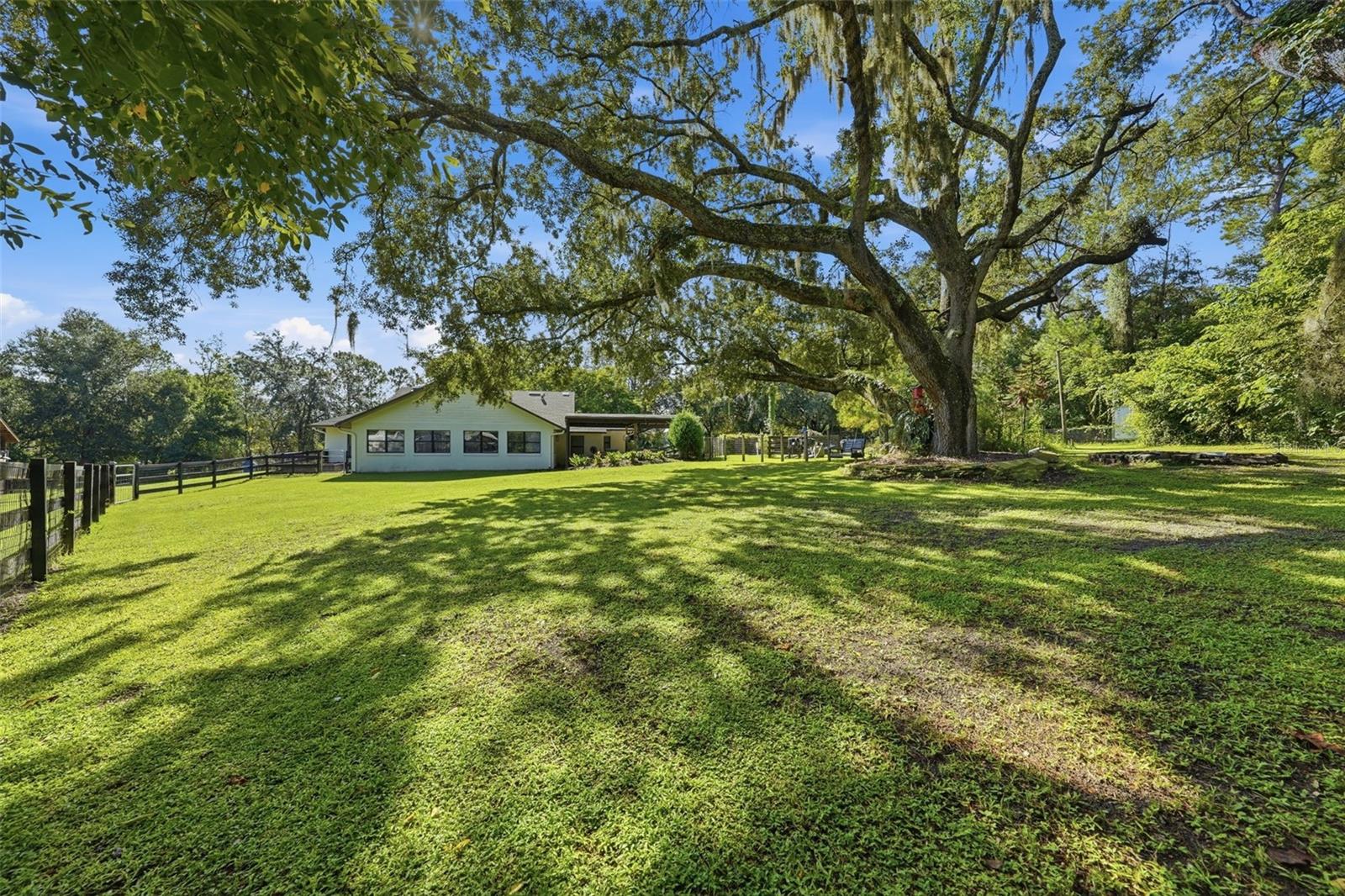 22301 CORONADO SOMERSET DRIVE, Sorrento, FL 32776