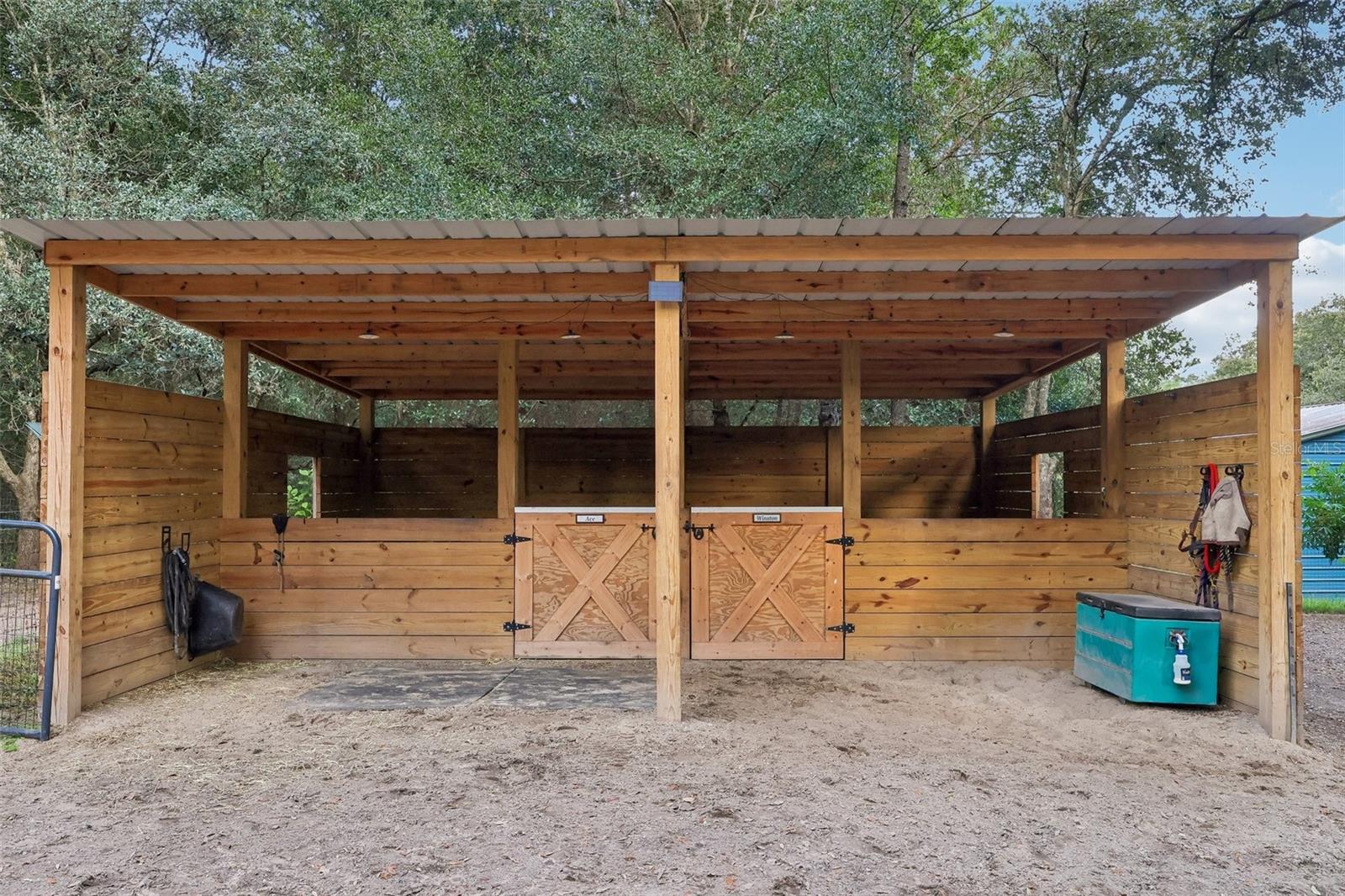 Additional 2 stall barn