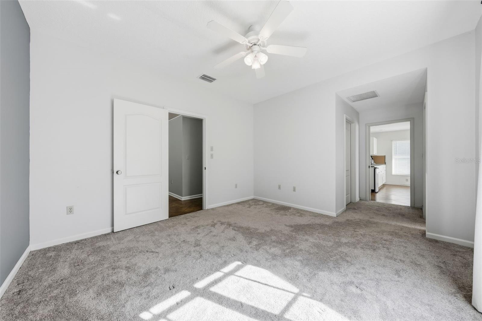 22301 CORONADO SOMERSET DRIVE, Sorrento, FL 32776