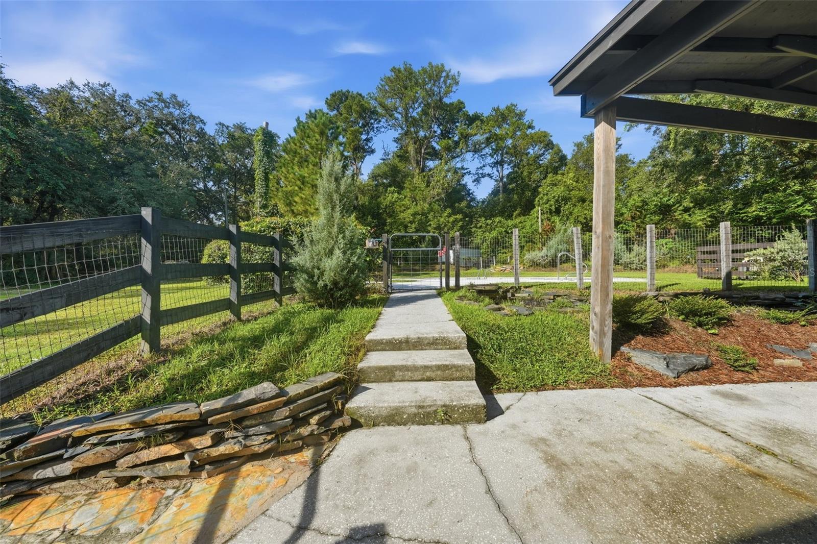 22301 CORONADO SOMERSET DRIVE, Sorrento, FL 32776