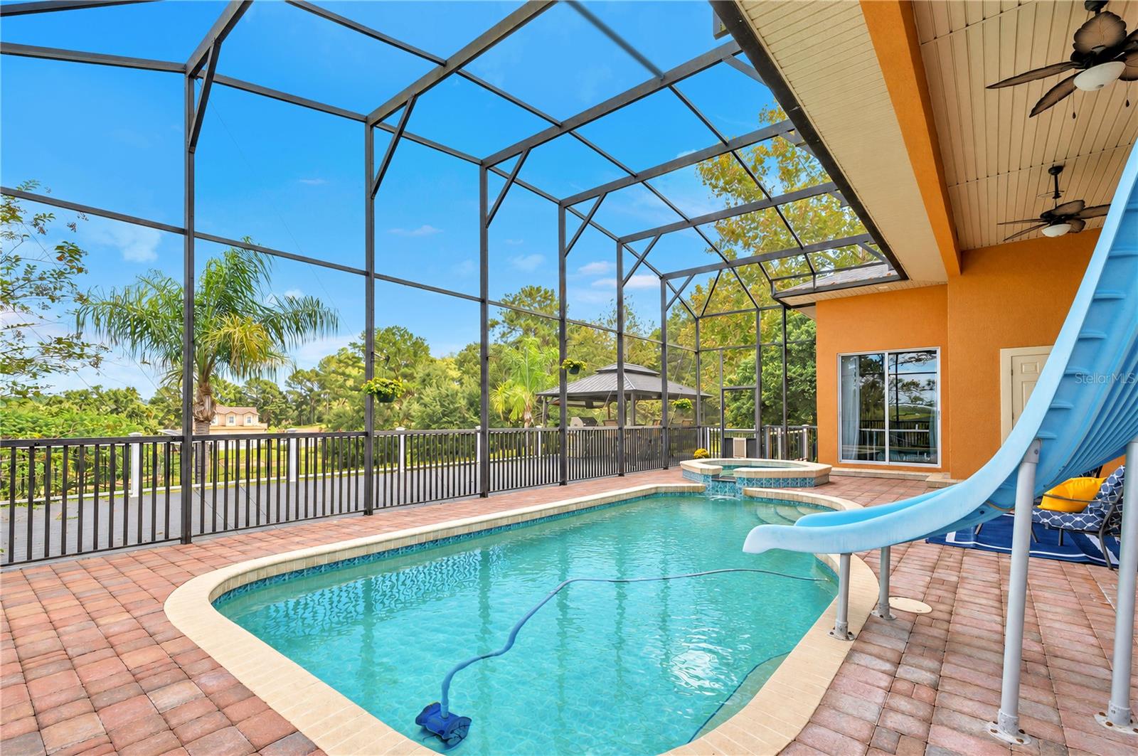 18020 VICTORIAN DRIVE, Clermont, FL 34715