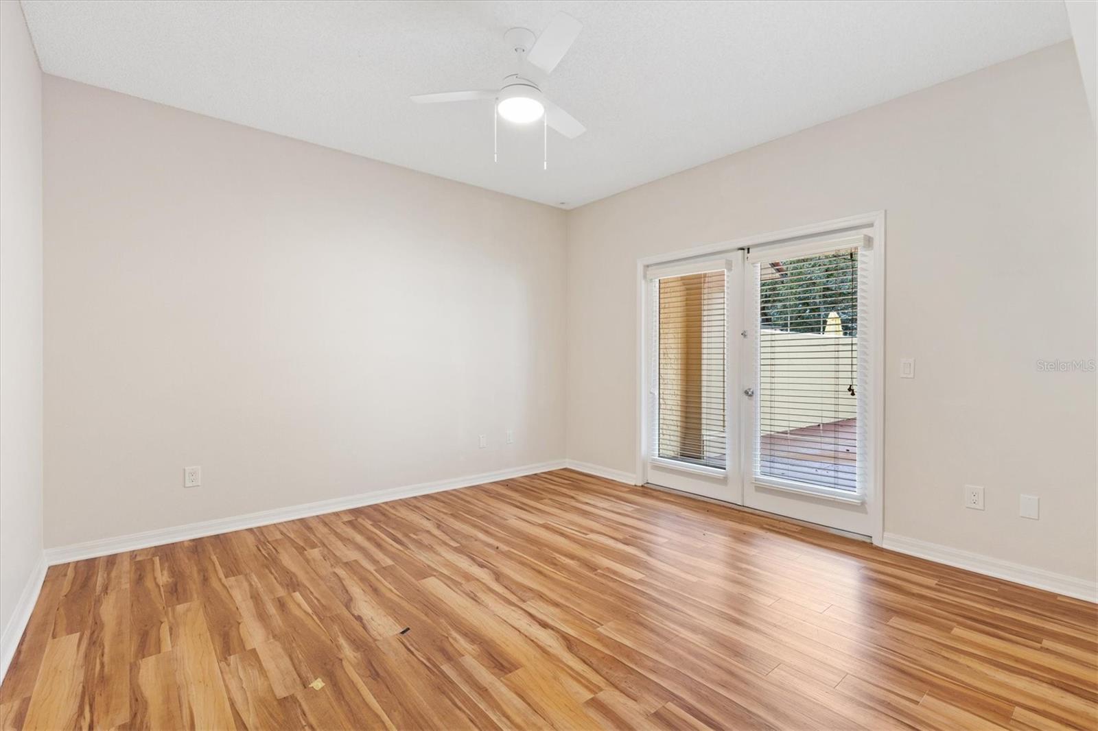 1st Floor-Private Bedroom
