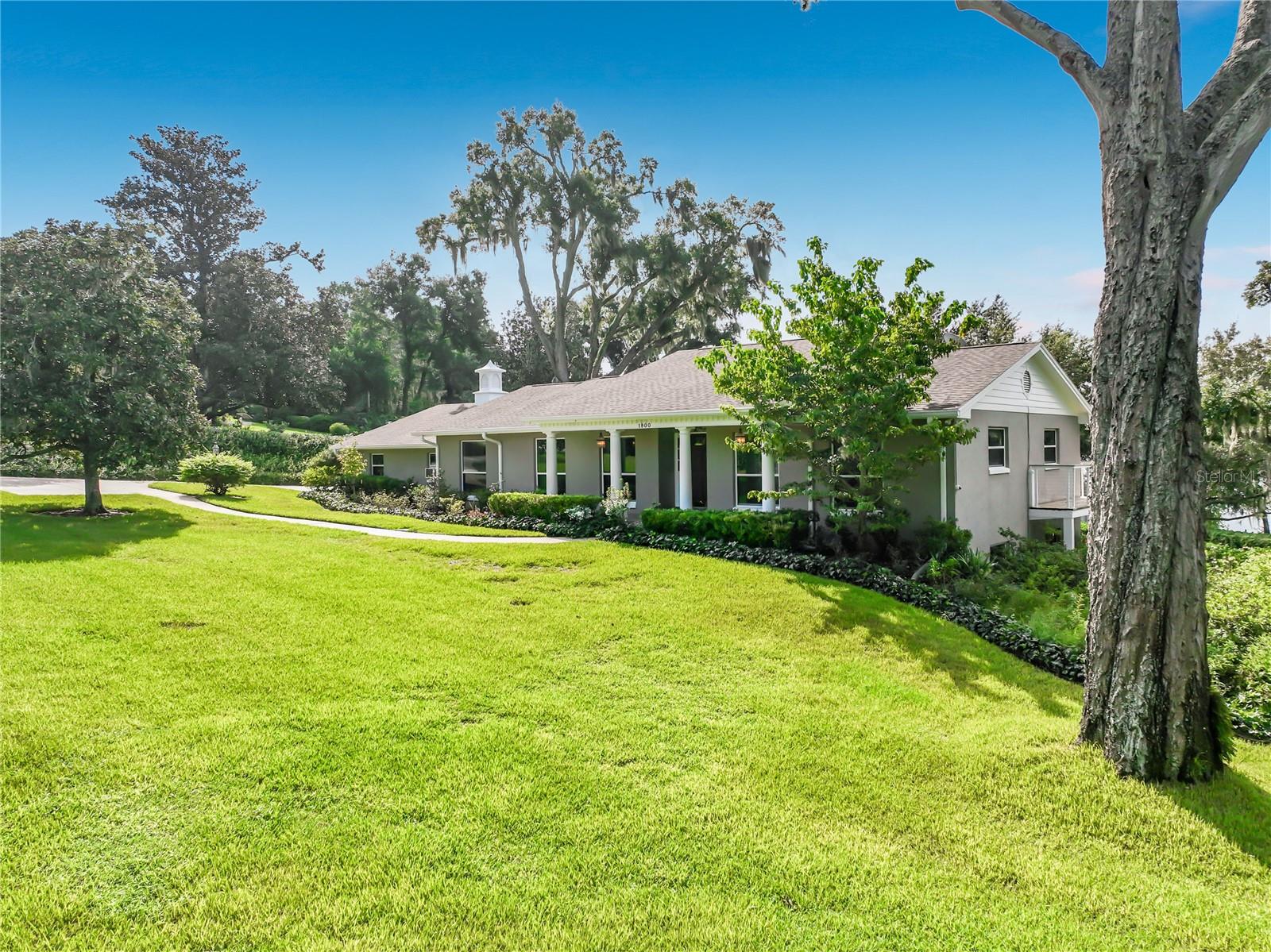 1800 COUNTRY CLUB DRIVE, Eustis, FL 32726