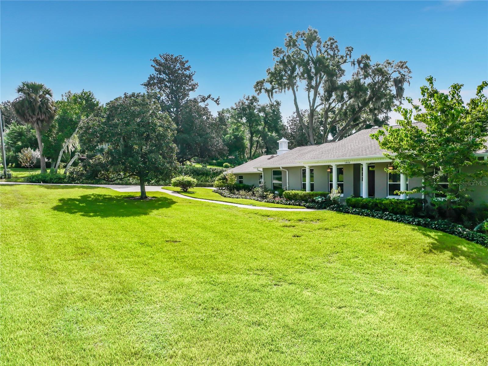 1800 COUNTRY CLUB DRIVE, Eustis, FL 32726