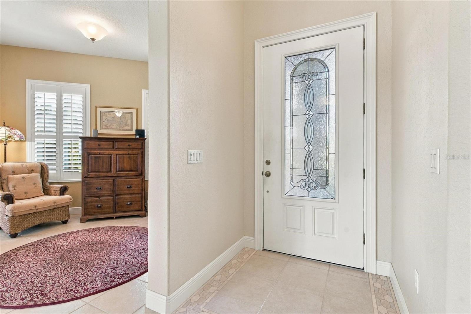 Foyer to greet your guests...come inside!