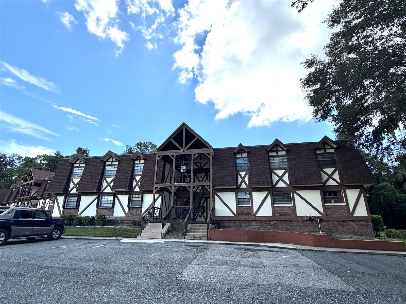 500 NEWELL HILL ROAD, #105B, Leesburg, FL 34748