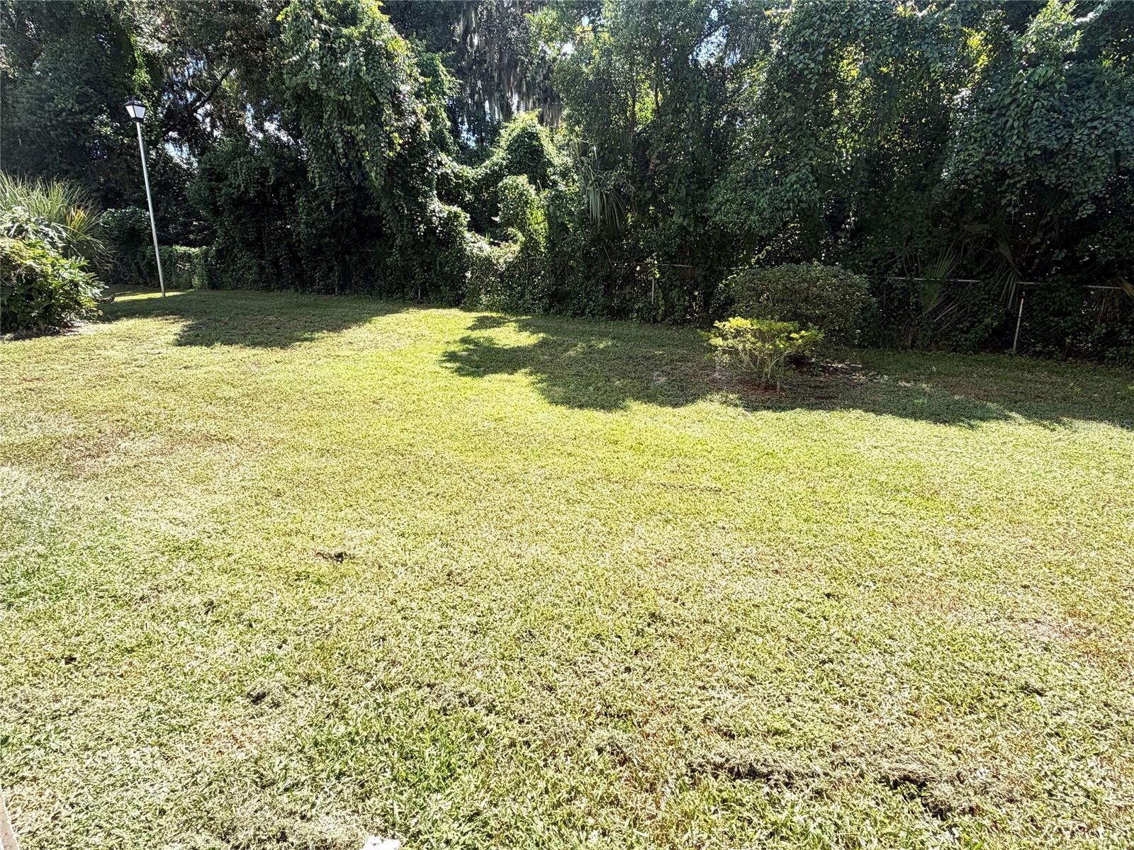 500 NEWELL HILL ROAD, #105B, Leesburg, FL 34748