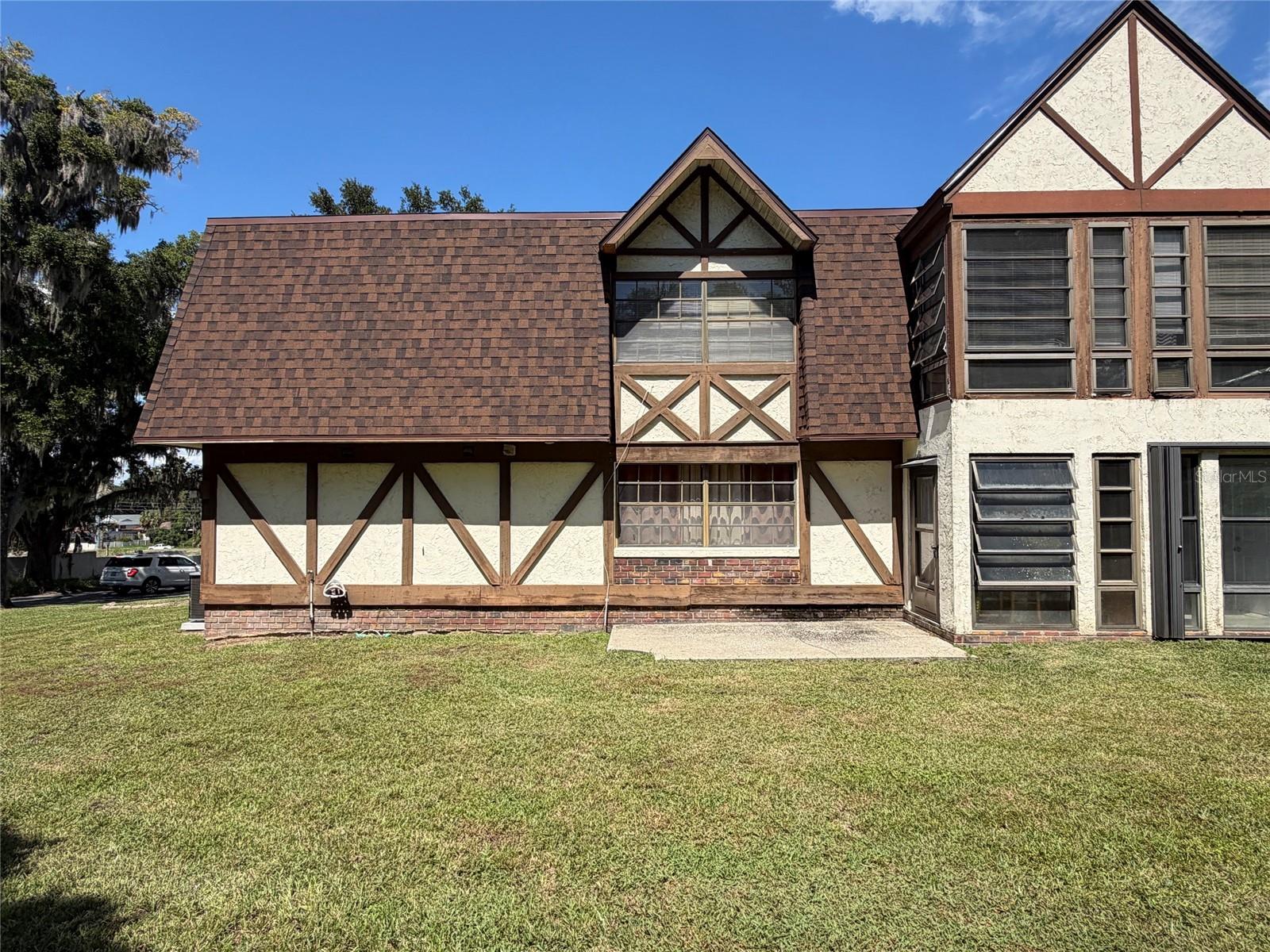 500 NEWELL HILL ROAD, #105B, Leesburg, FL 34748