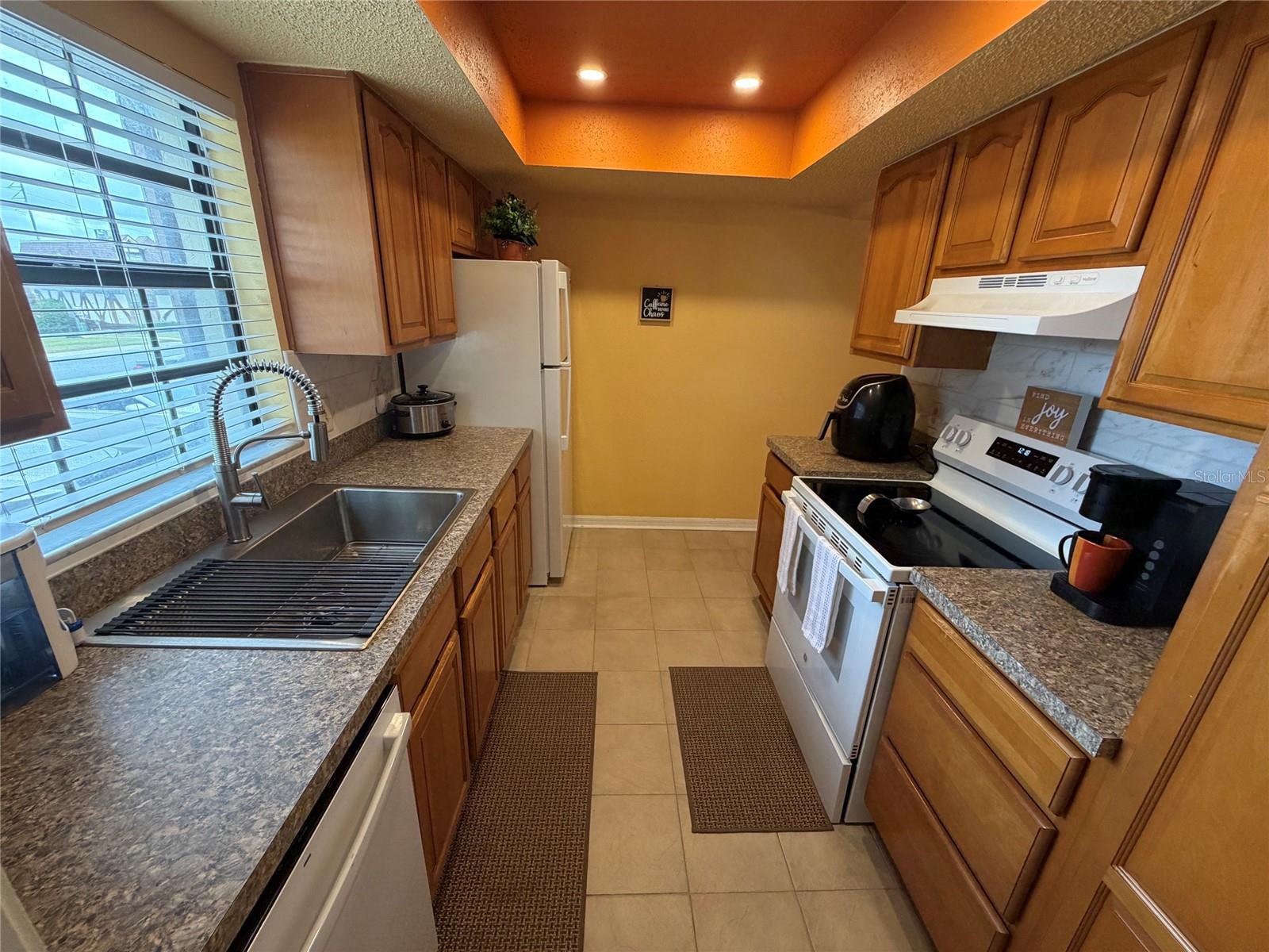 500 NEWELL HILL ROAD, #105B, Leesburg, FL 34748