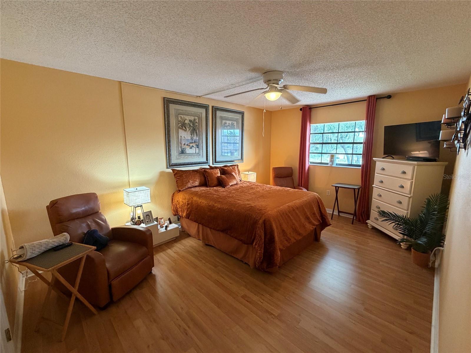 500 NEWELL HILL ROAD, #105B, Leesburg, FL 34748