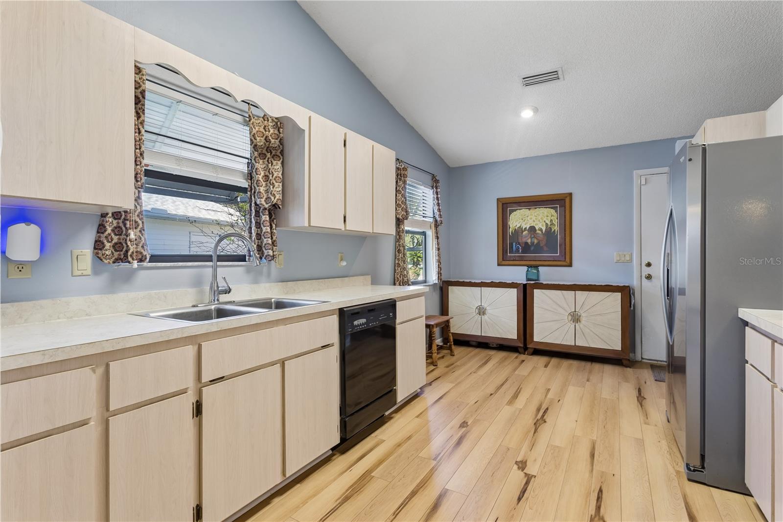 803 DUNDEE CIRCLE, #803, Leesburg, FL 34788