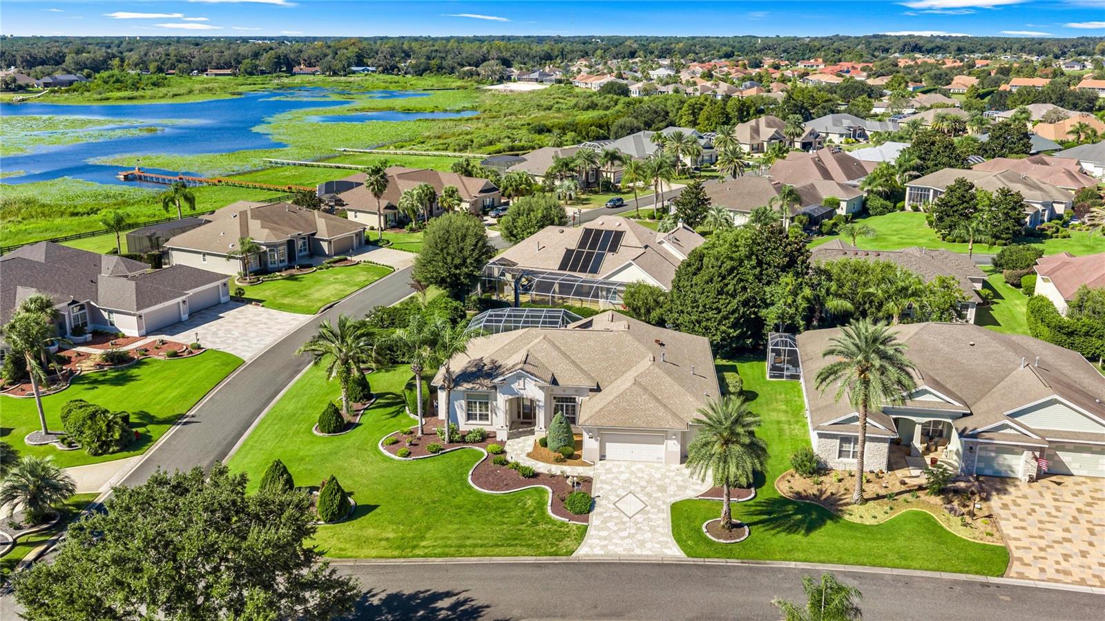 ST. CHARLES PREMIER POOL HOME CORNER.
