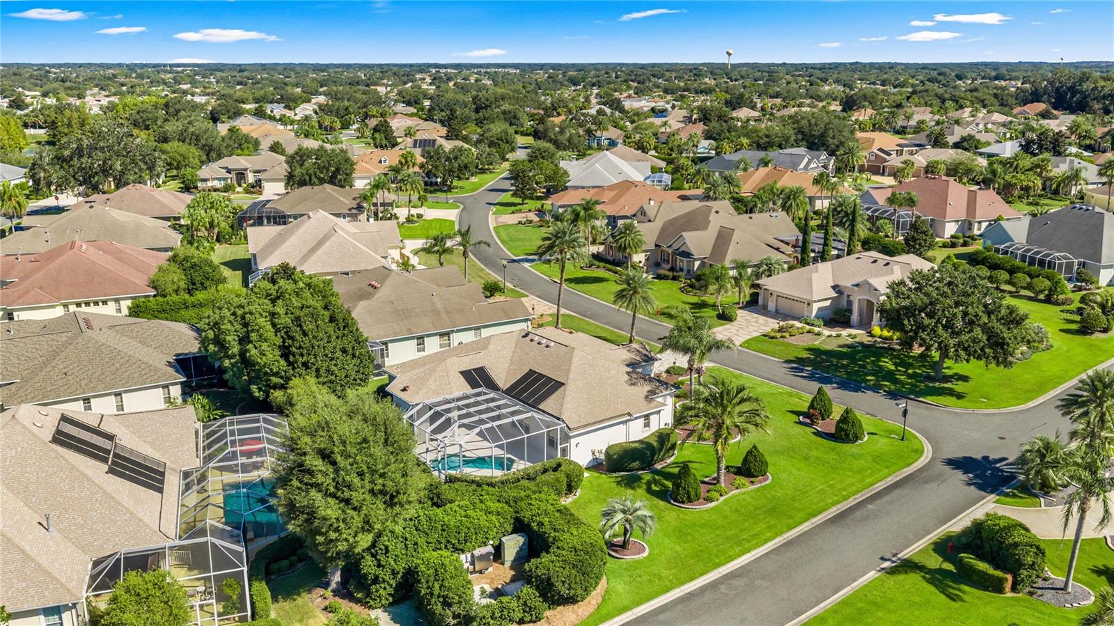 ST. CHARLES PREMIER POOL HOME CORNER.
