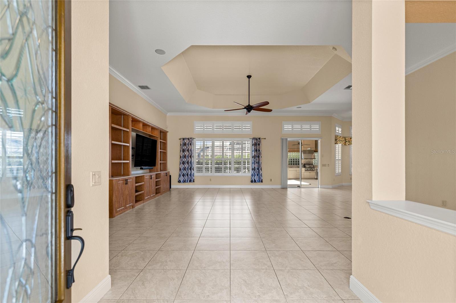 Foyer.