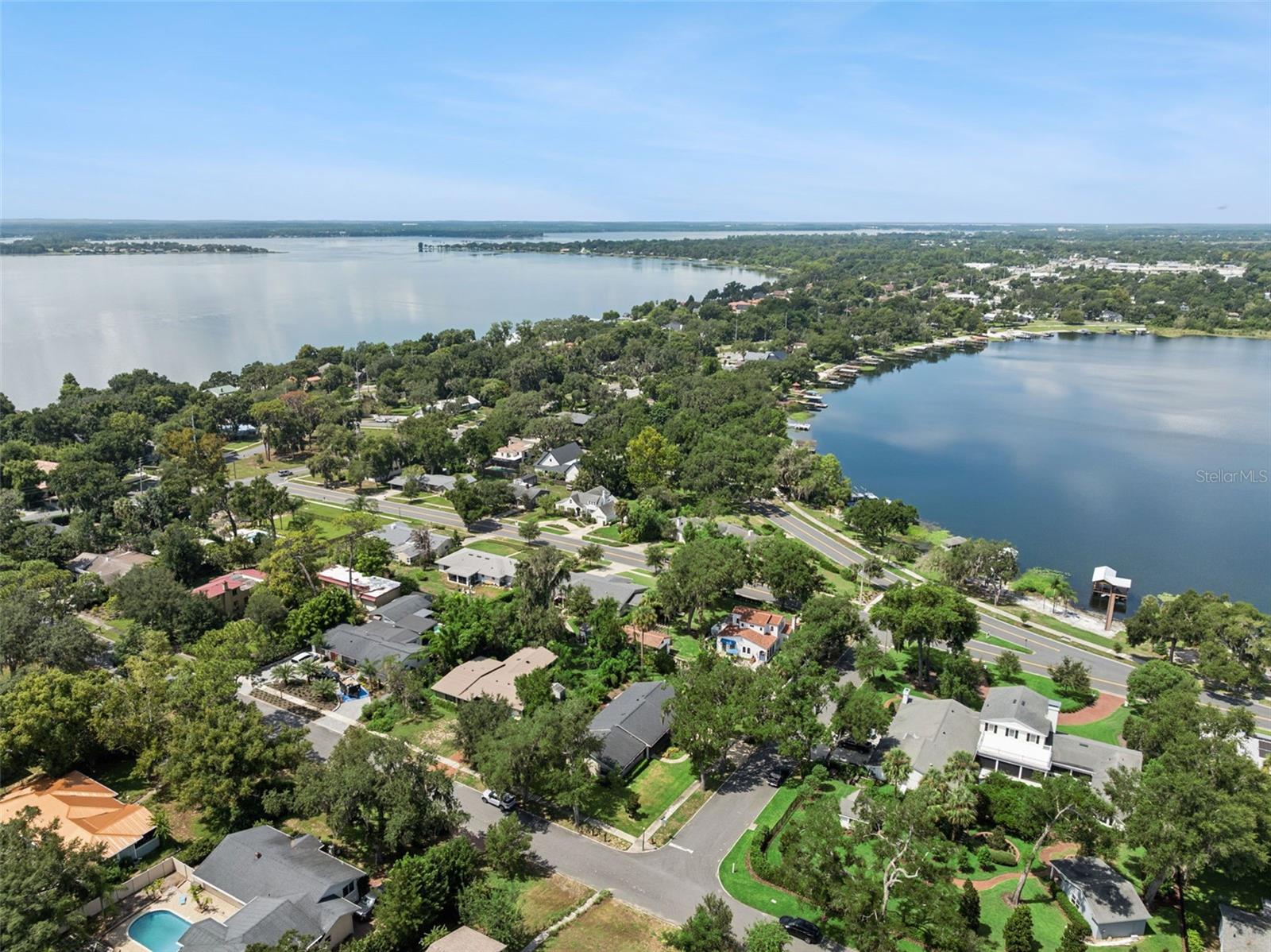 In the center of Mount Dora's historic district