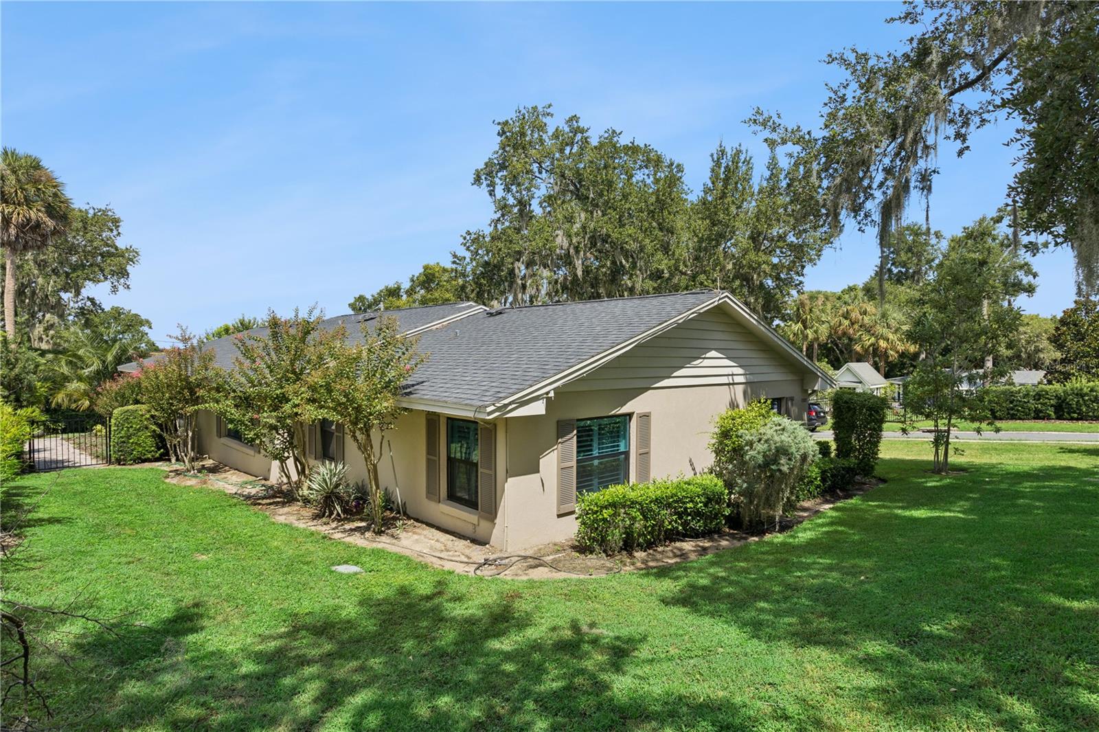 1325 OVERLOOK DRIVE, Mount Dora, FL 32757