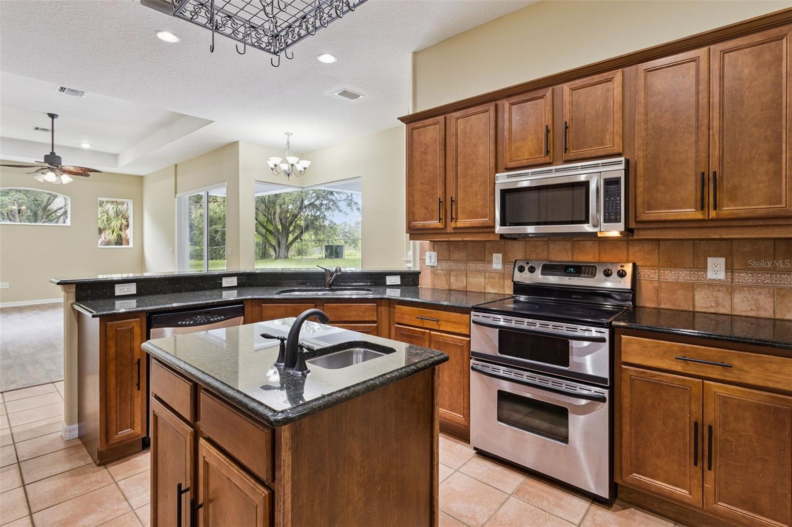949 HAWK LANDING, Fruitland Park, FL 34731