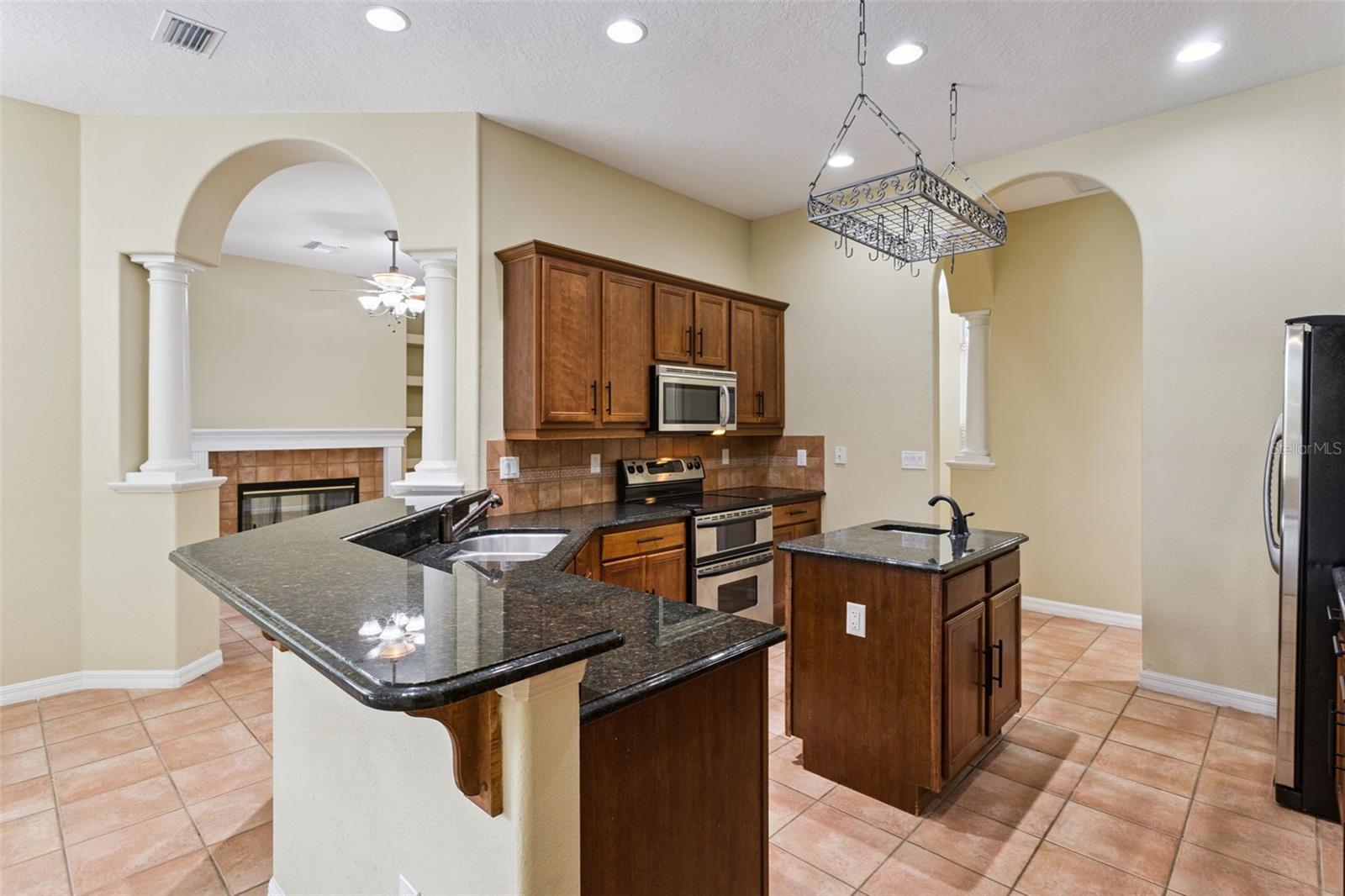 949 HAWK LANDING, Fruitland Park, FL 34731