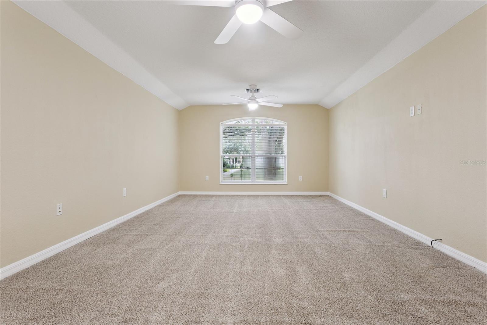 949 HAWK LANDING, Fruitland Park, FL 34731