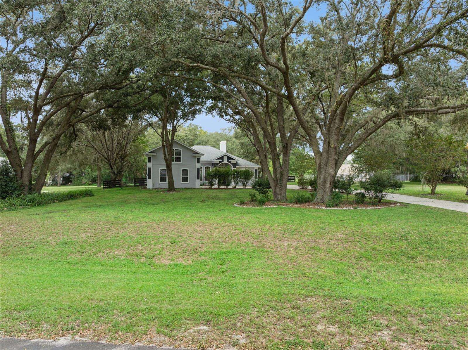 949 HAWK LANDING, Fruitland Park, FL 34731