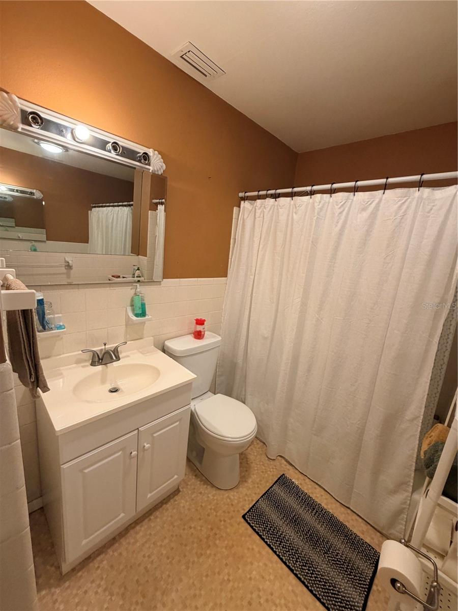 723 PERKINS STREET, #200, Leesburg, FL 34748