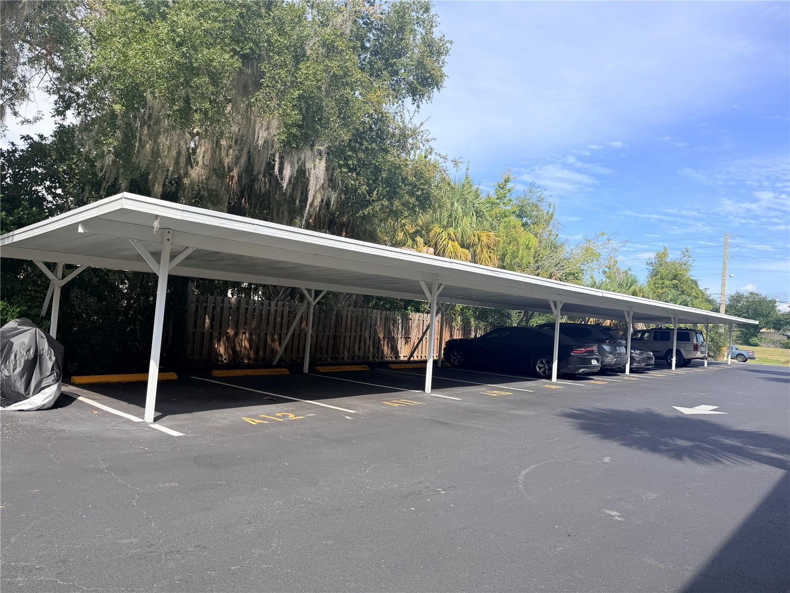 723 PERKINS STREET, #200, Leesburg, FL 34748