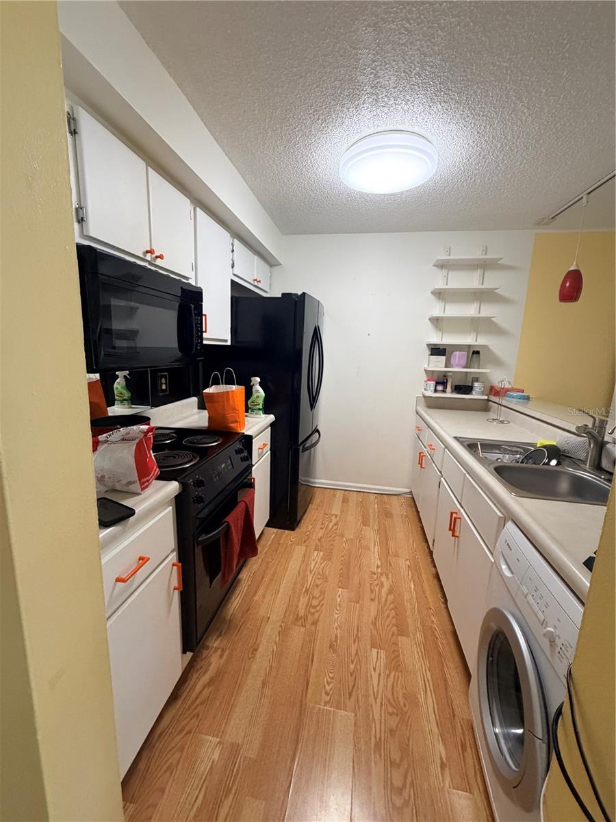 723 PERKINS STREET, #200, Leesburg, FL 34748