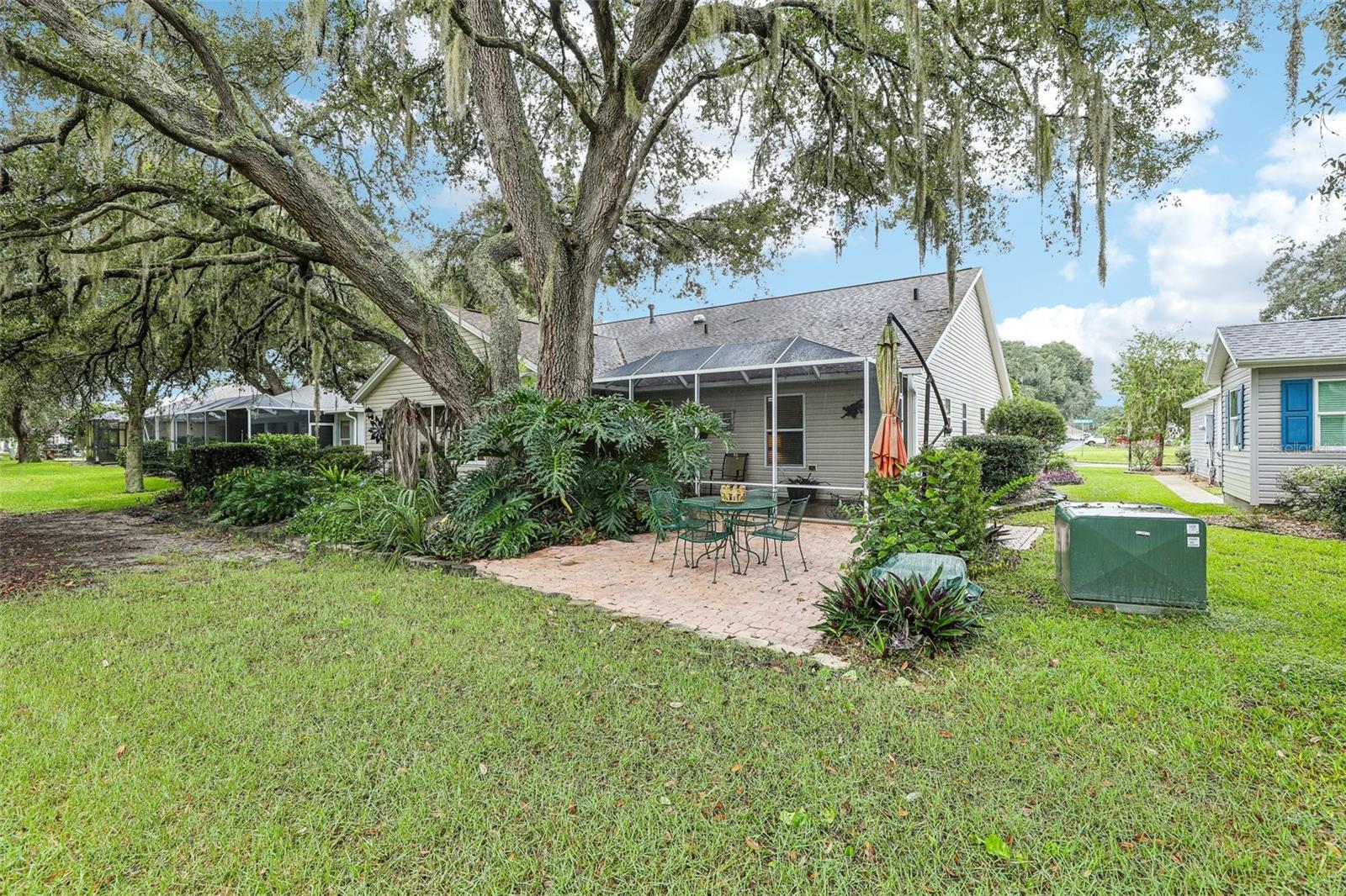 460 LOMA PASEO DRIVE, The Villages, FL 32159