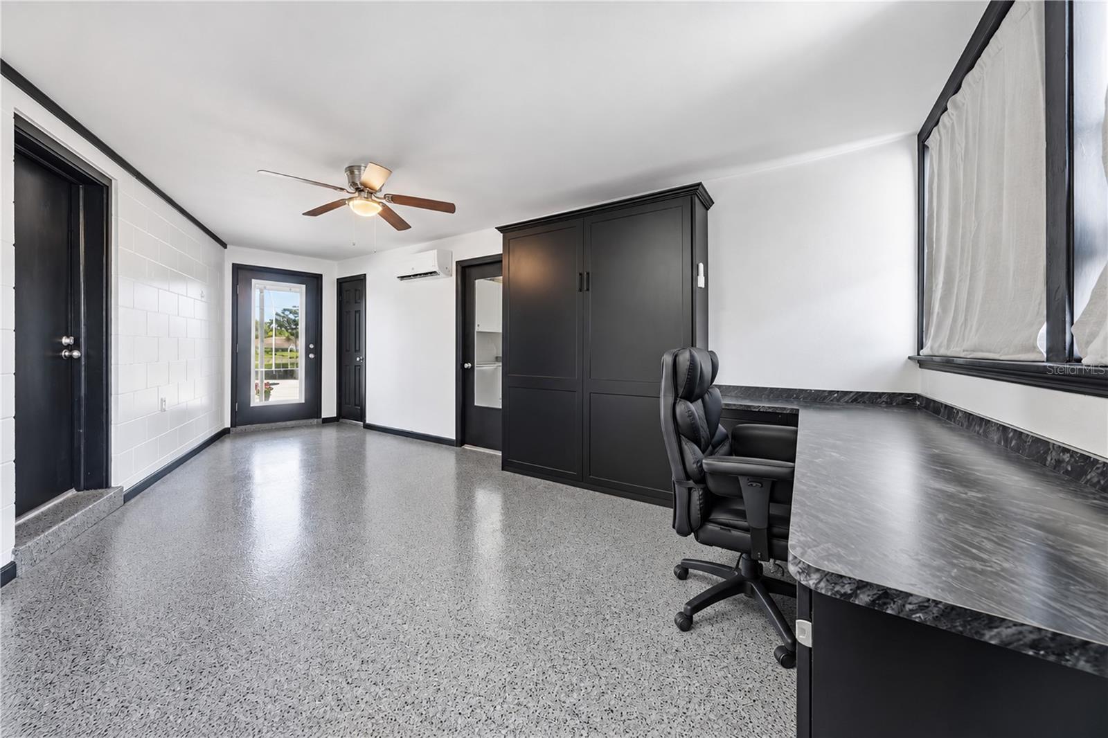 1612 ORANGE AVENUE, Tavares, FL 32778