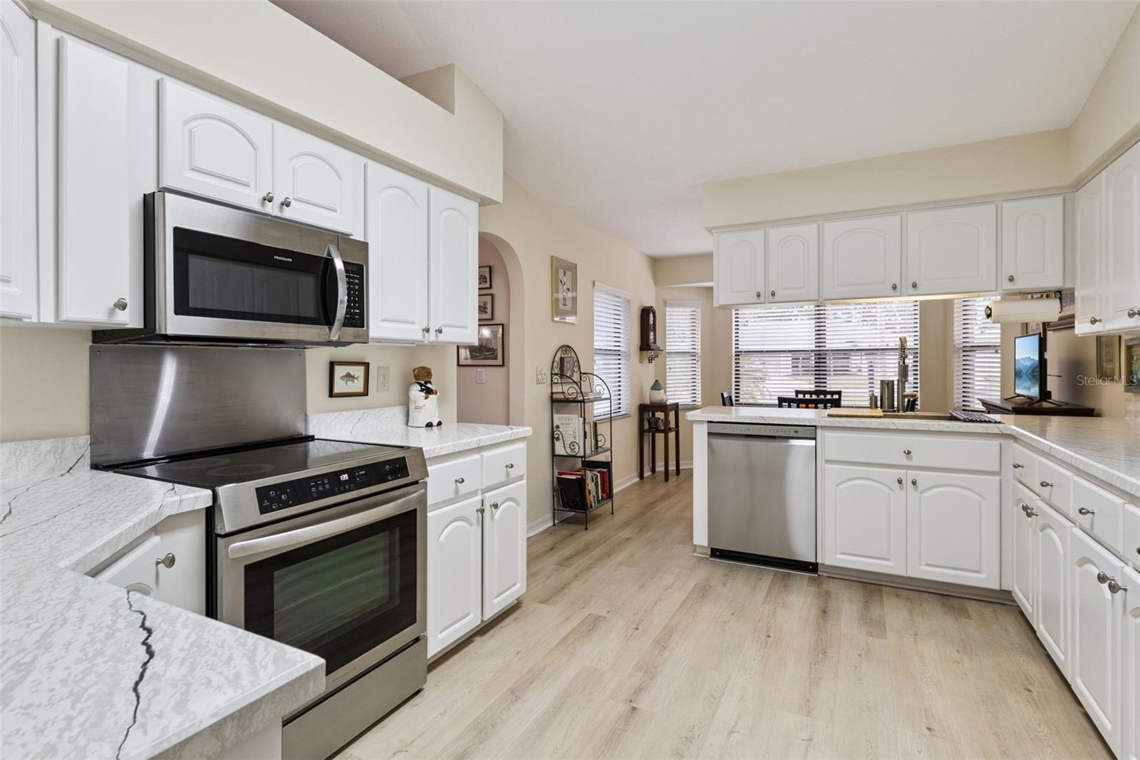 21736 PRINCESS GRACE COURT, Leesburg, FL 34748