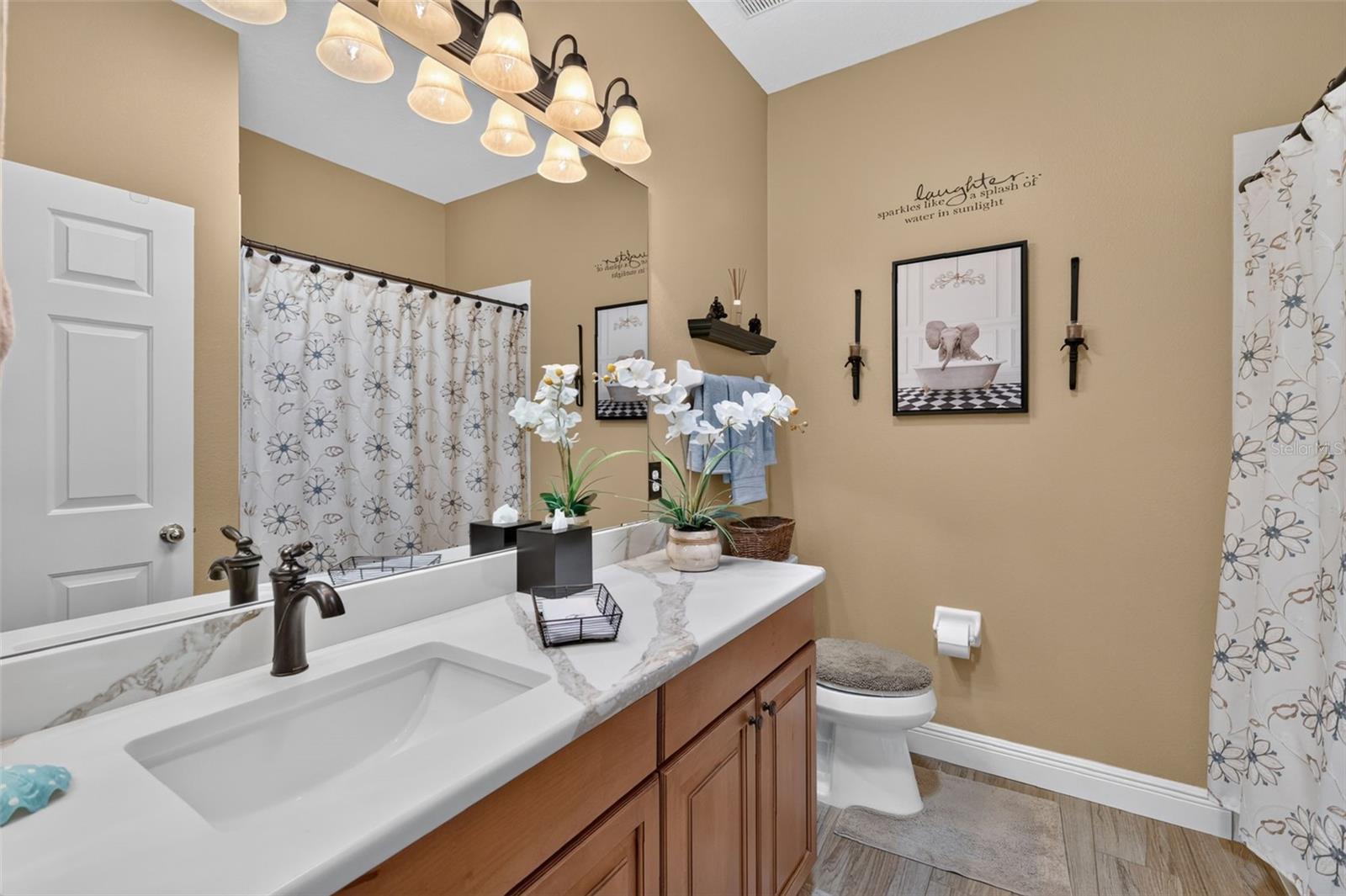 8021 SAINT JAMES WAY, Mount Dora, FL 32757
