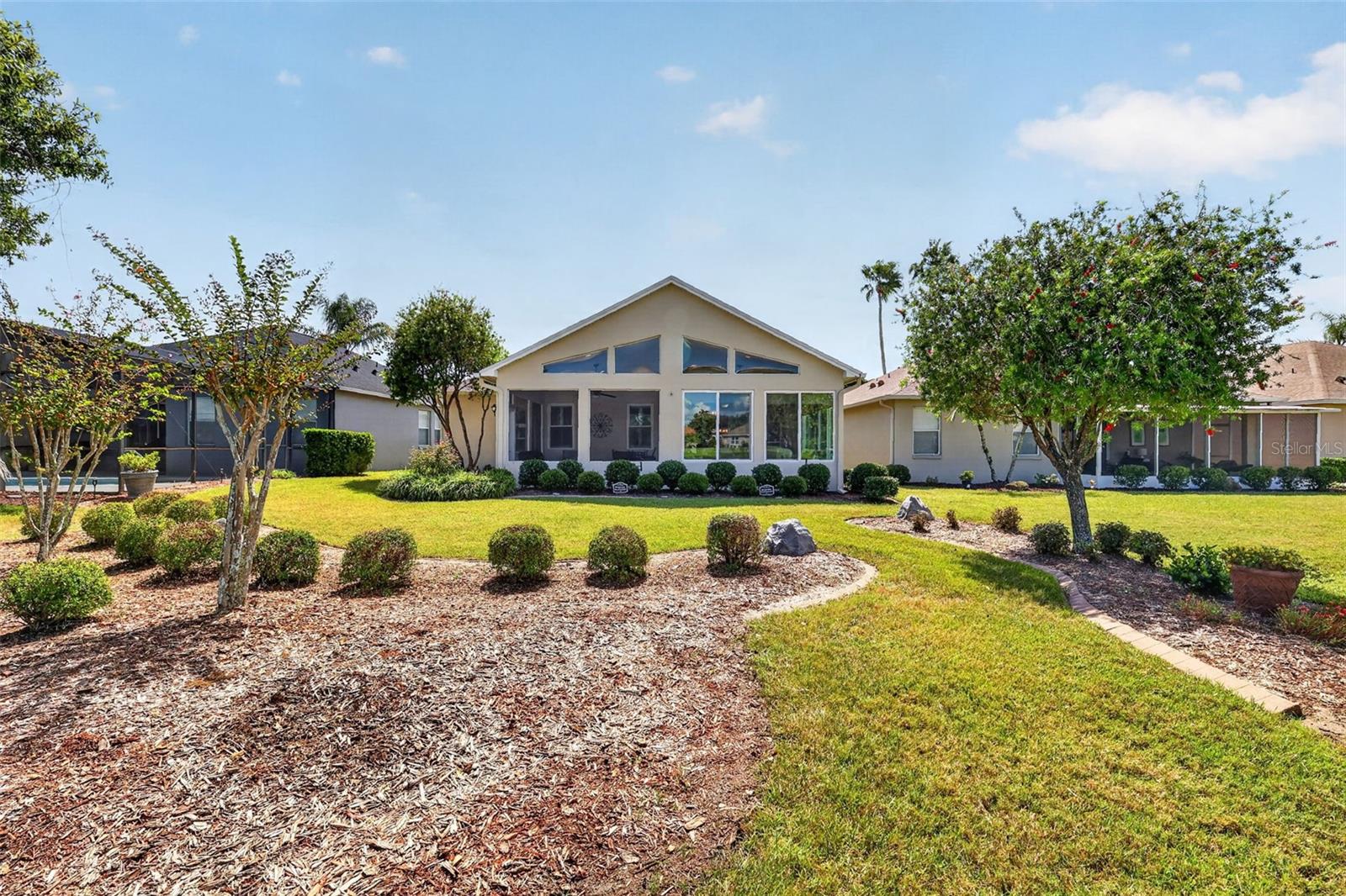 8021 SAINT JAMES WAY, Mount Dora, FL 32757